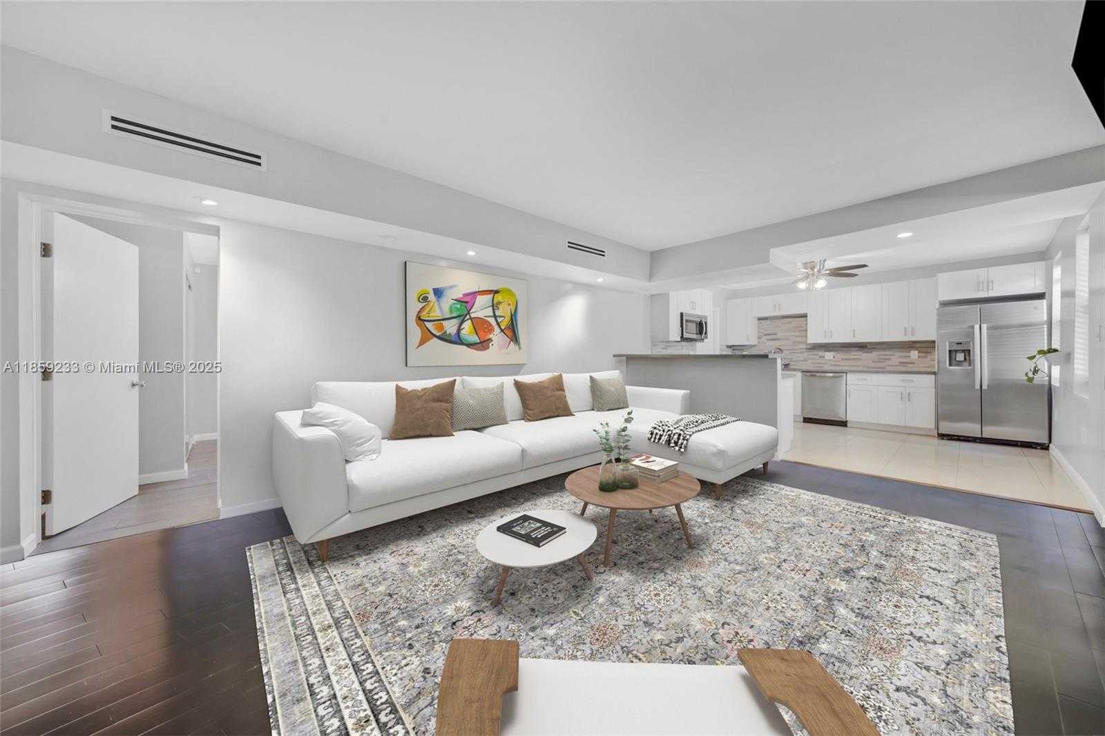 Small Image of 12125 NORTH EAST 5TH AVE, North Miami Number 20