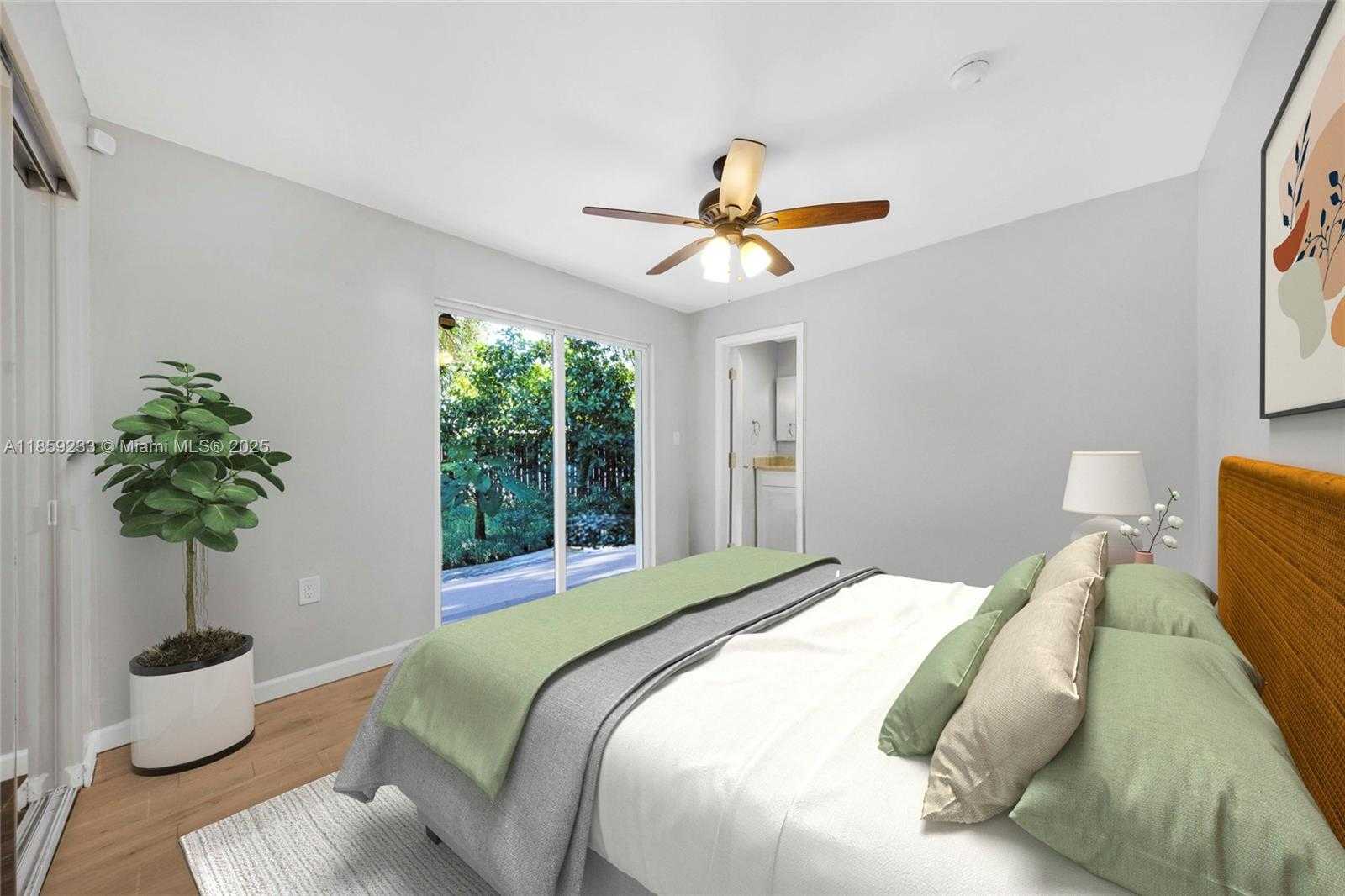 Small Image of 12125 NORTH EAST 5TH AVE, North Miami Number 22