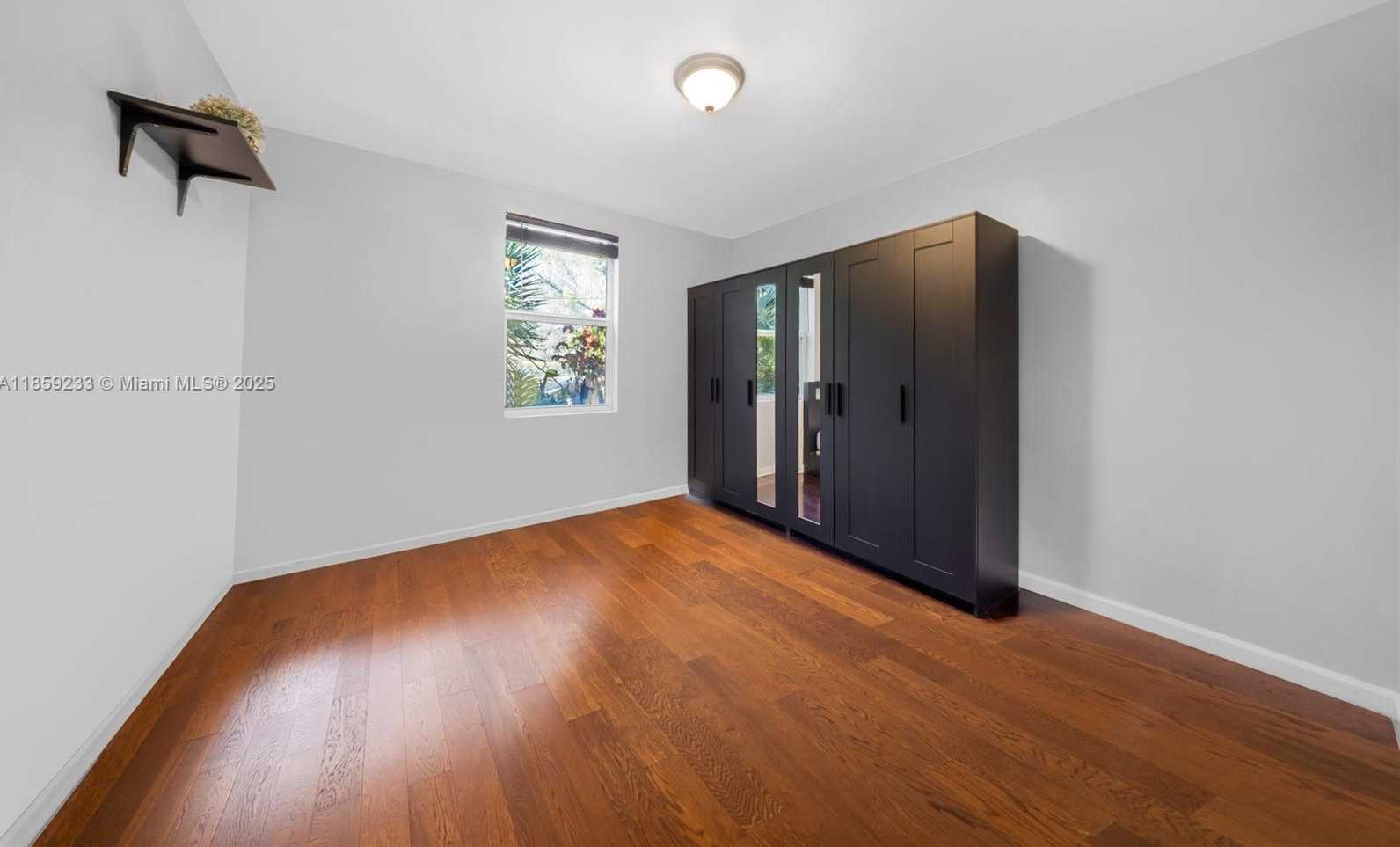 Small Image of 12125 NORTH EAST 5TH AVE, North Miami Number 36