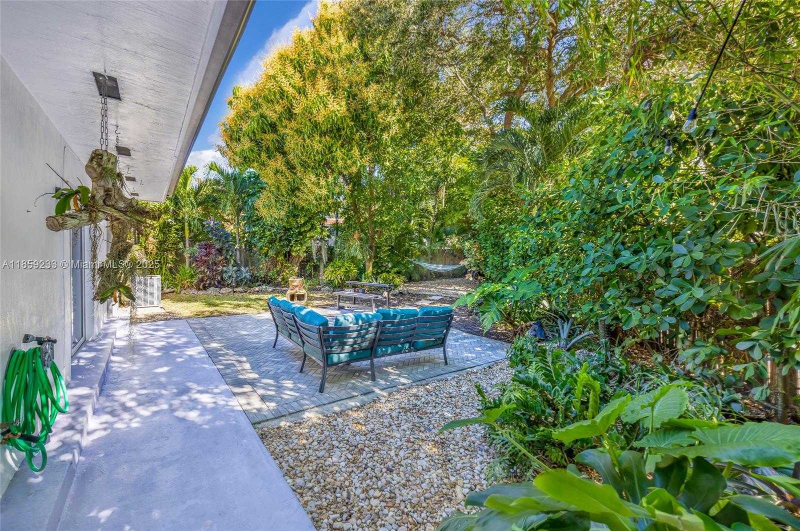 Small Image of 12125 NORTH EAST 5TH AVE, North Miami Number 39