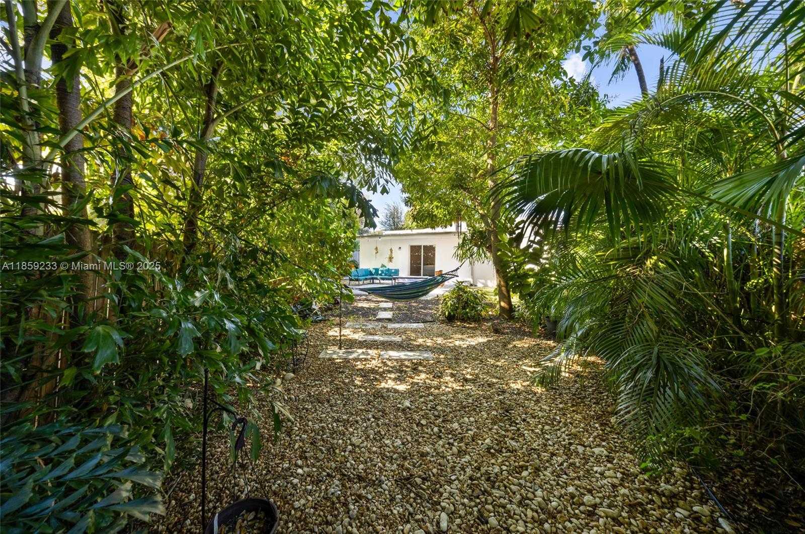 Small Image of 12125 NORTH EAST 5TH AVE, North Miami Number 46