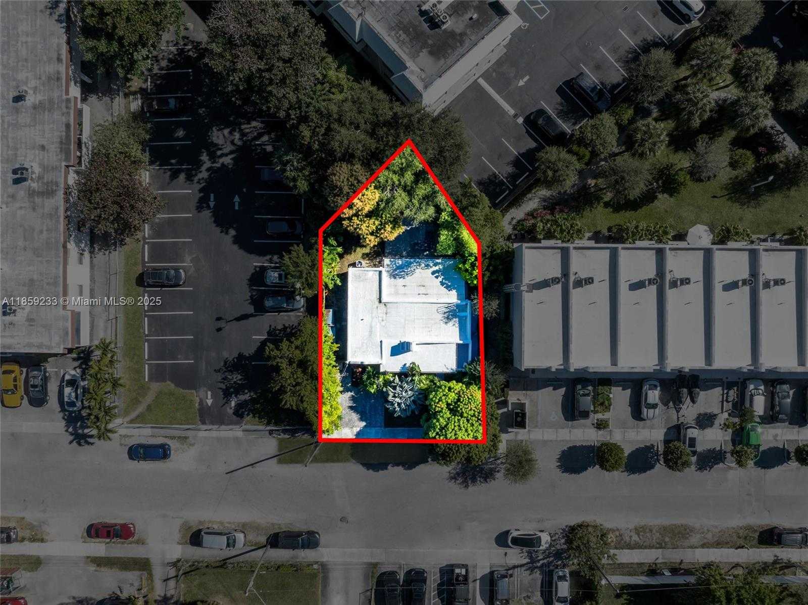 Small Image of 12125 NORTH EAST 5TH AVE, North Miami Number 49