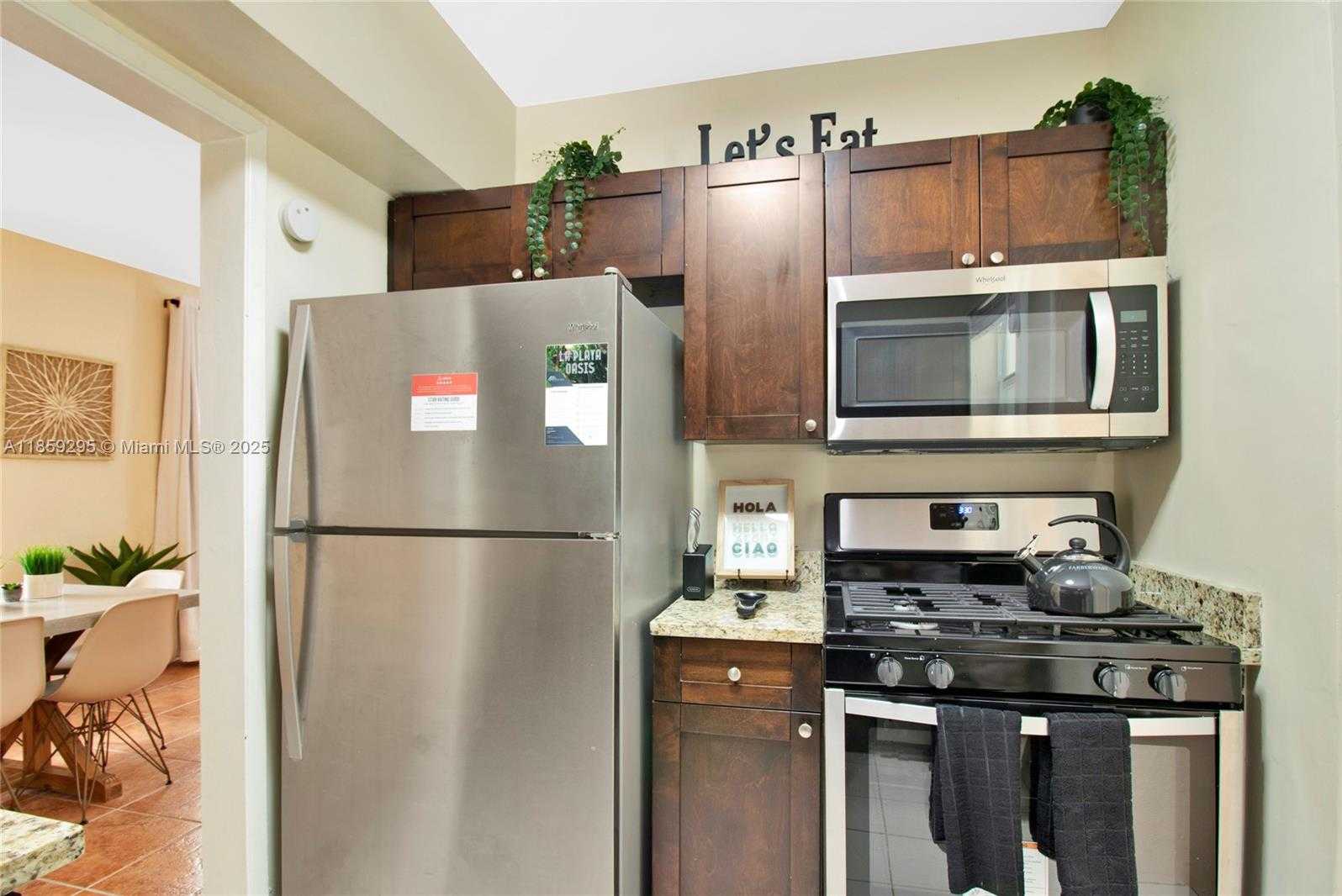 Small Image of 7517 HISPANOLA, North Bay Village Number 18