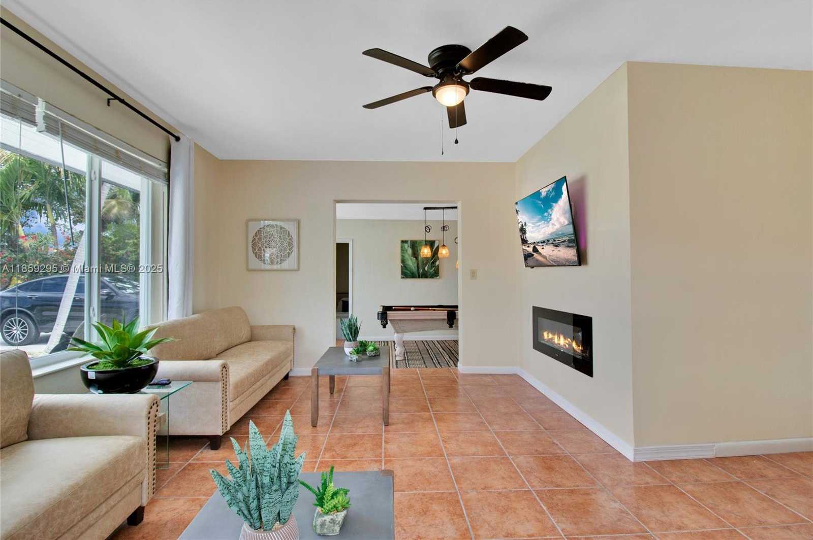 Small Image of 7517 HISPANOLA, North Bay Village Number 29