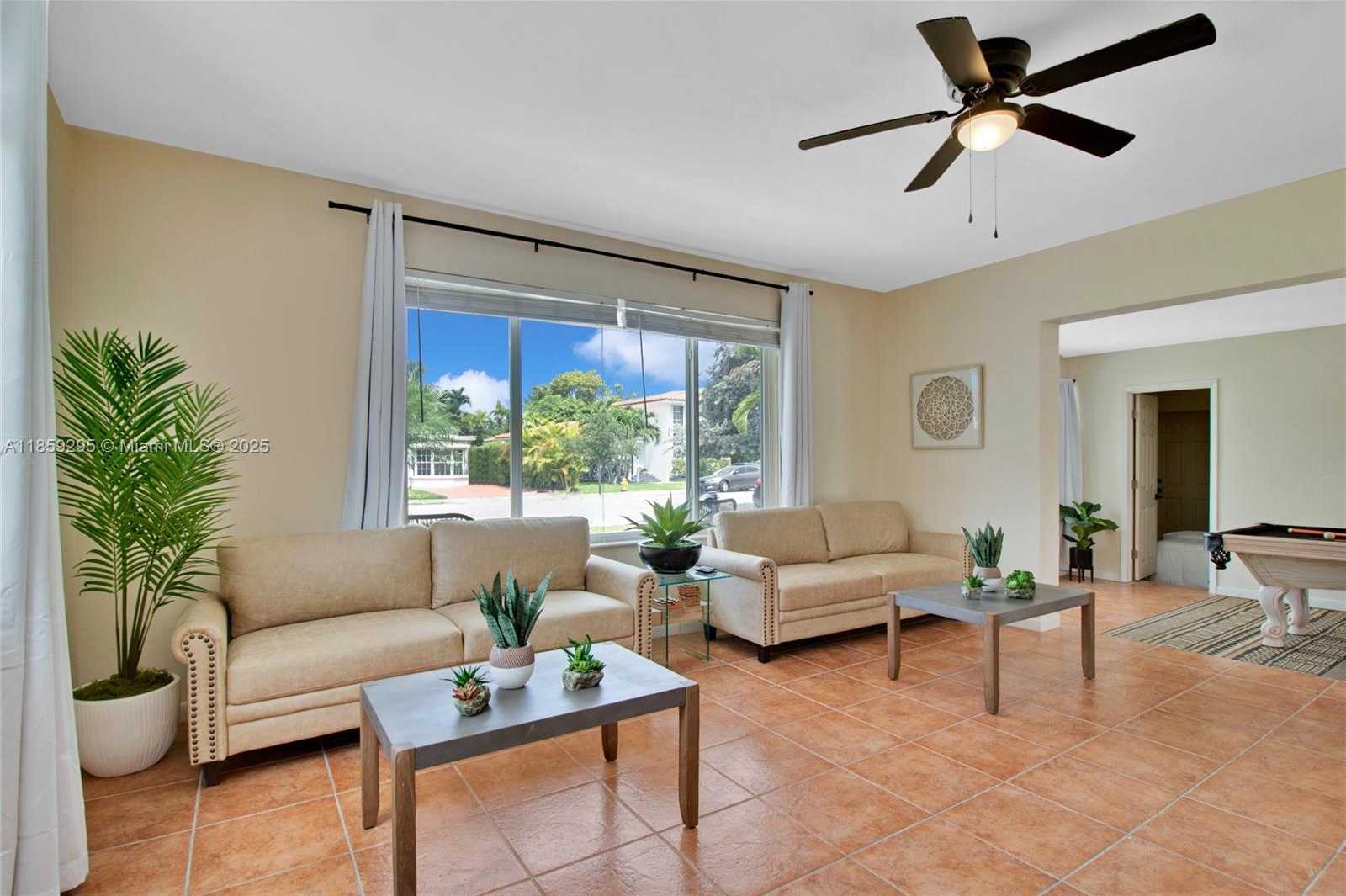 Small Image of 7517 HISPANOLA, North Bay Village Number 30