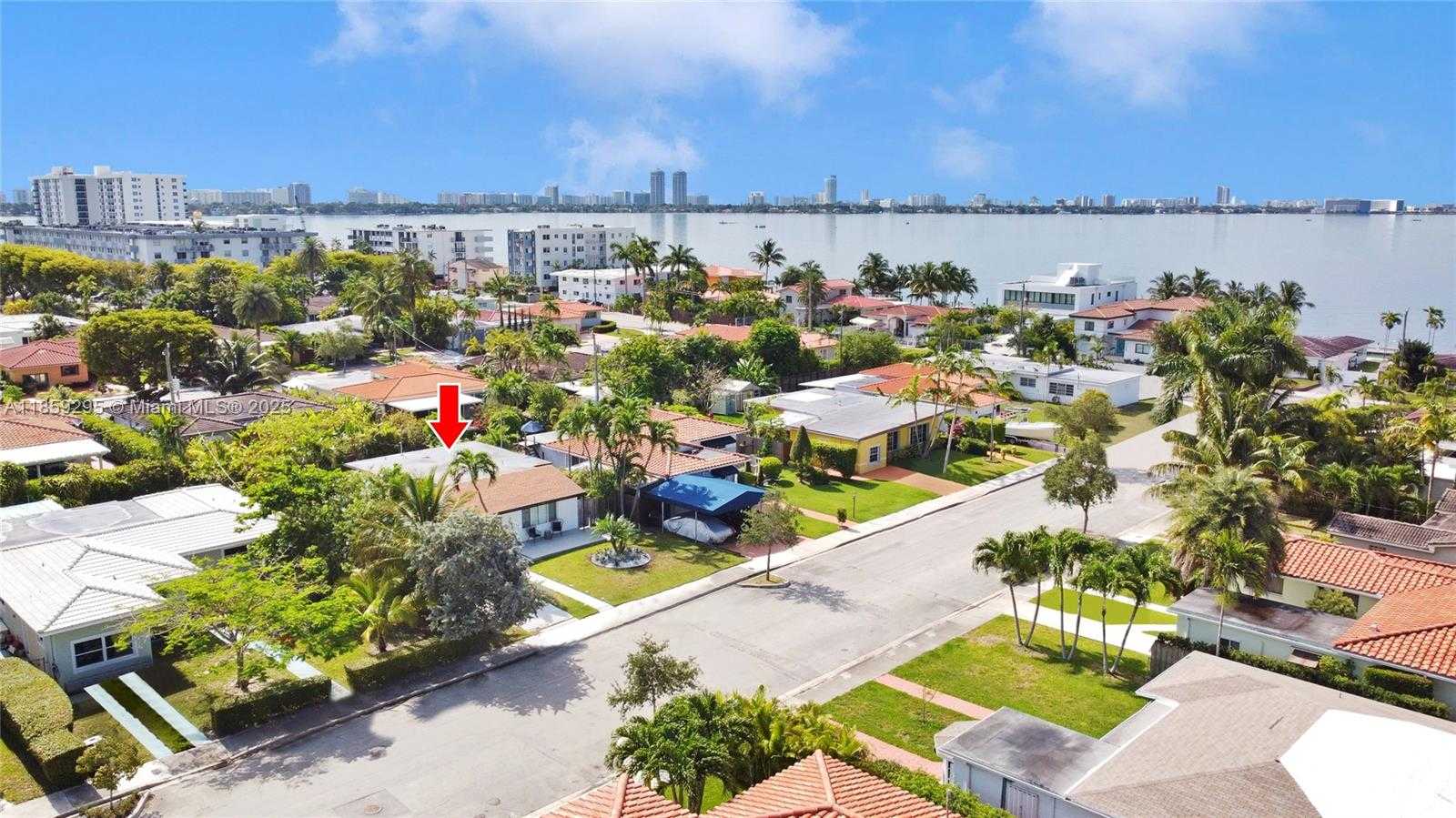 Small Image of 7517 HISPANOLA, North Bay Village Number 7