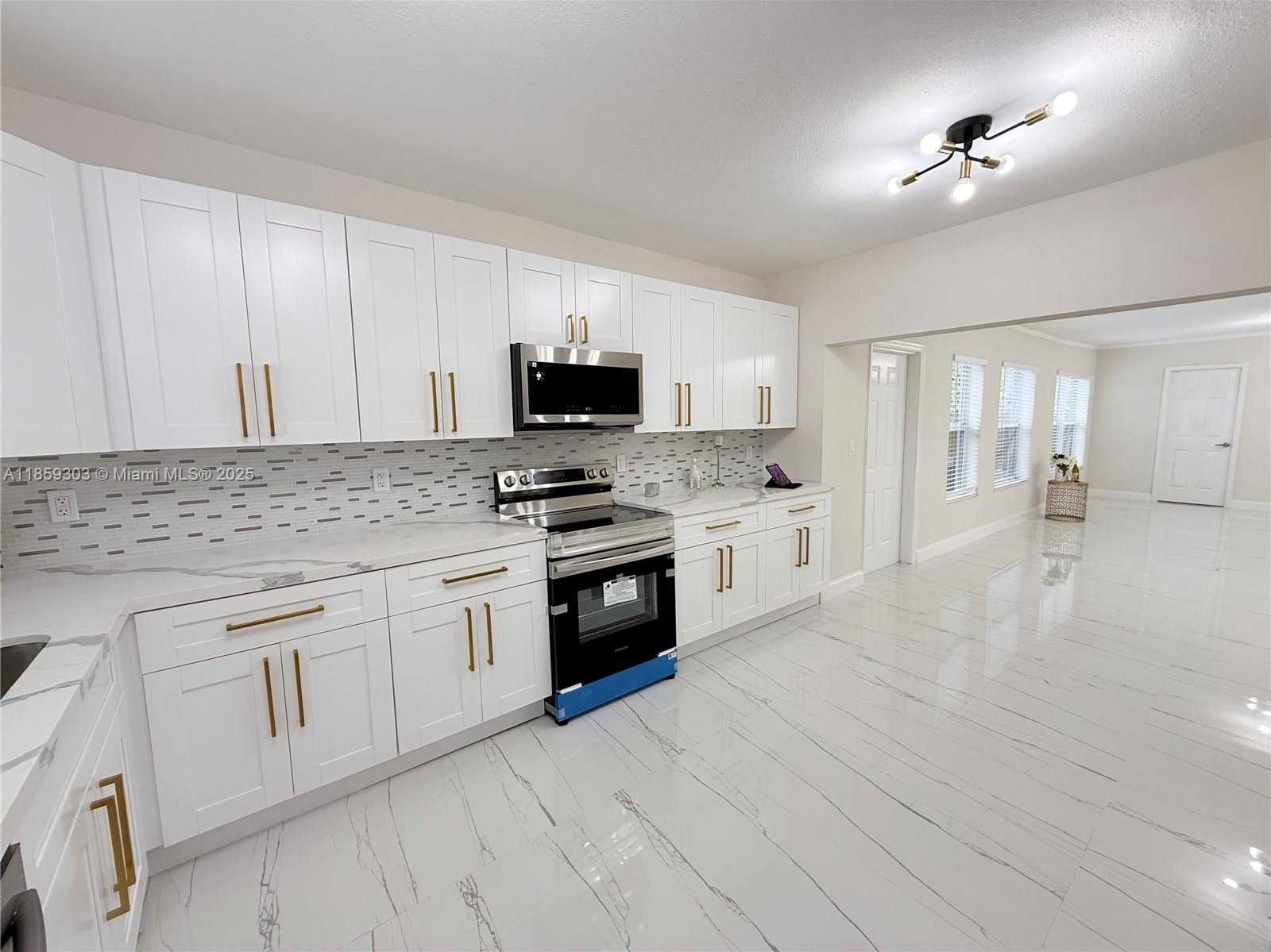 Small Image of 2339 NORTH WEST 13TH ST, Fort Lauderdale Number 14
