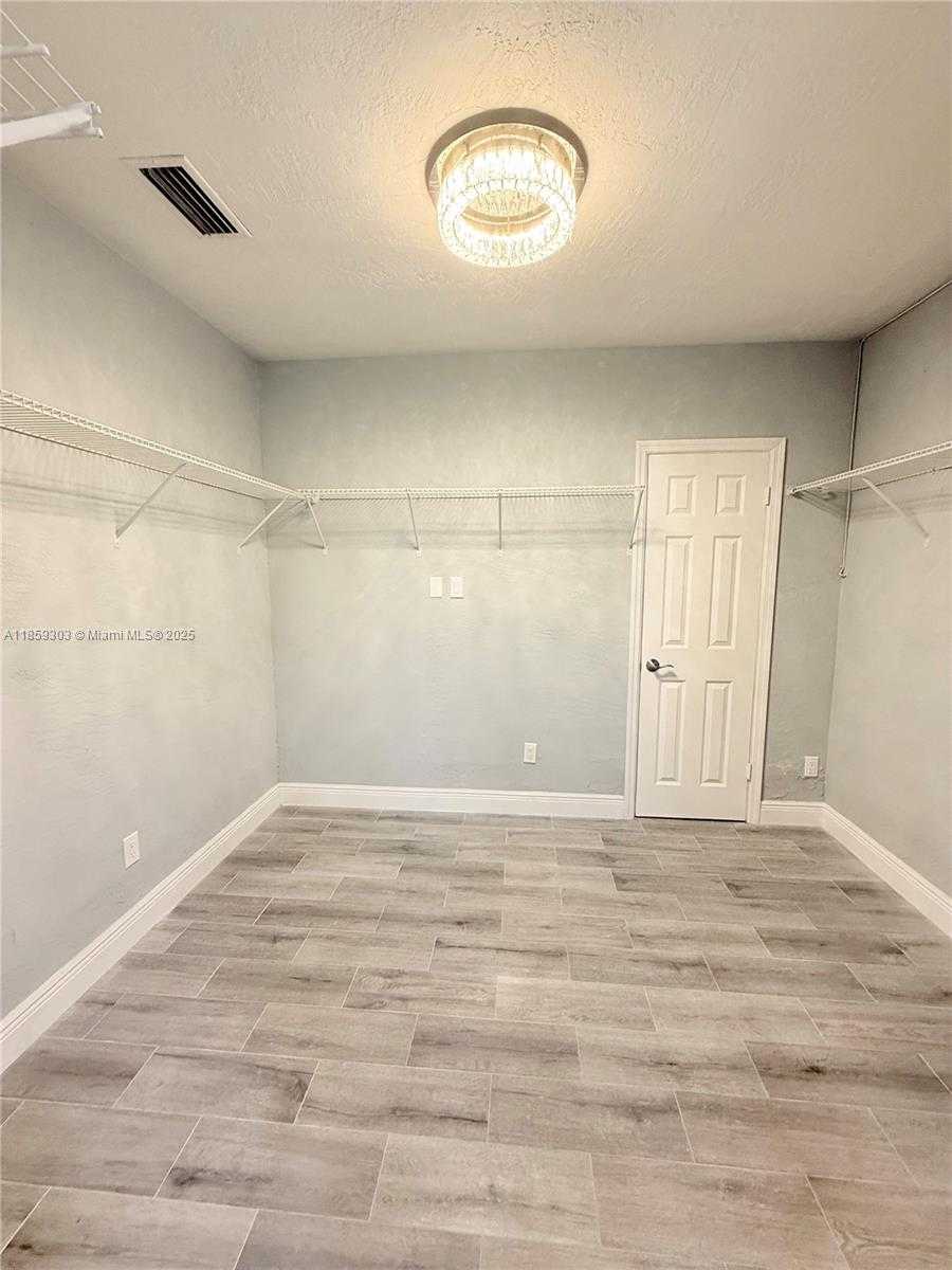 Small Image of 2339 NORTH WEST 13TH ST, Fort Lauderdale Number 18