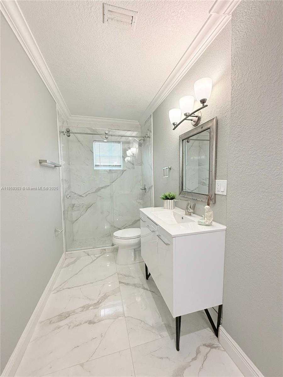 Small Image of 2339 NORTH WEST 13TH ST, Fort Lauderdale Number 25