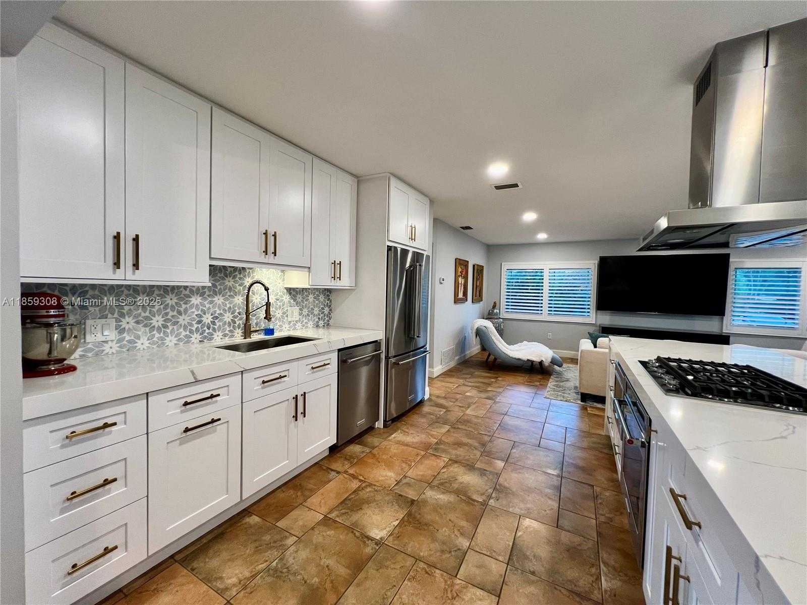 Small Image of 8821 SOUTH WEST 192ND ST, Cutler Bay Number 14