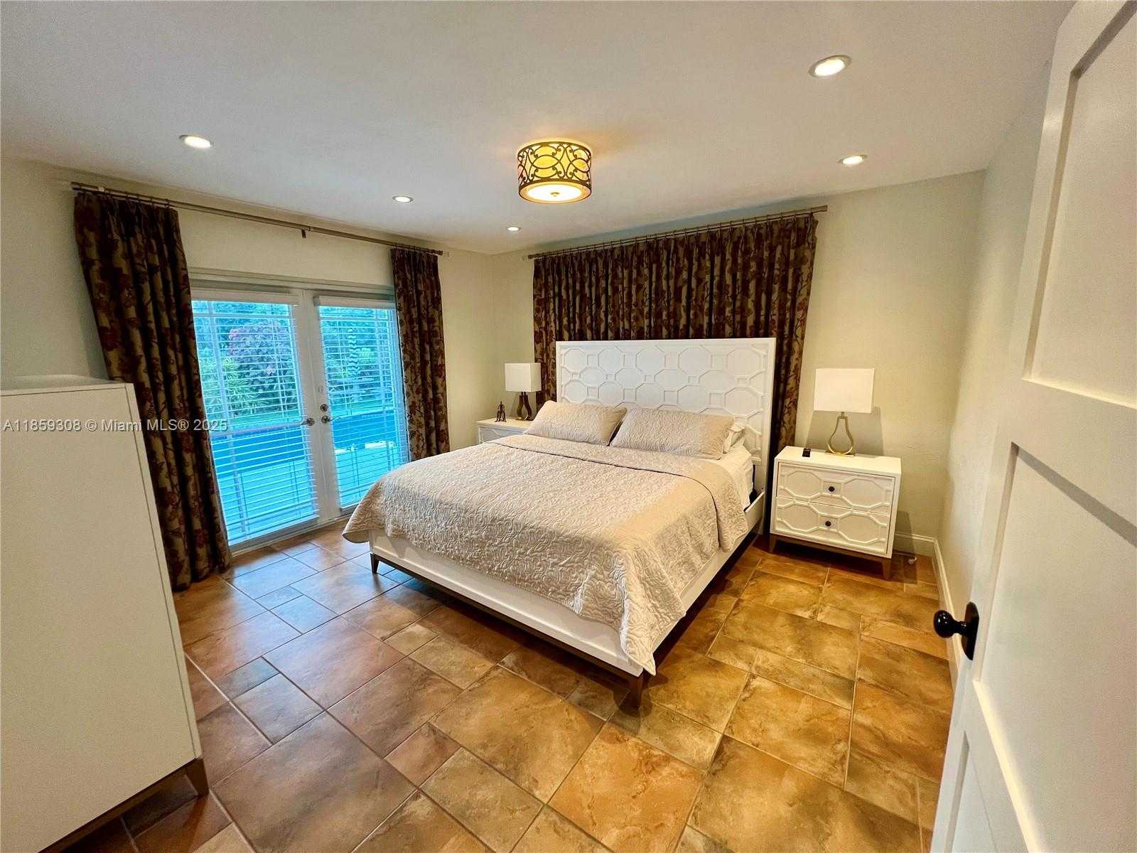 Small Image of 8821 SOUTH WEST 192ND ST, Cutler Bay Number 25