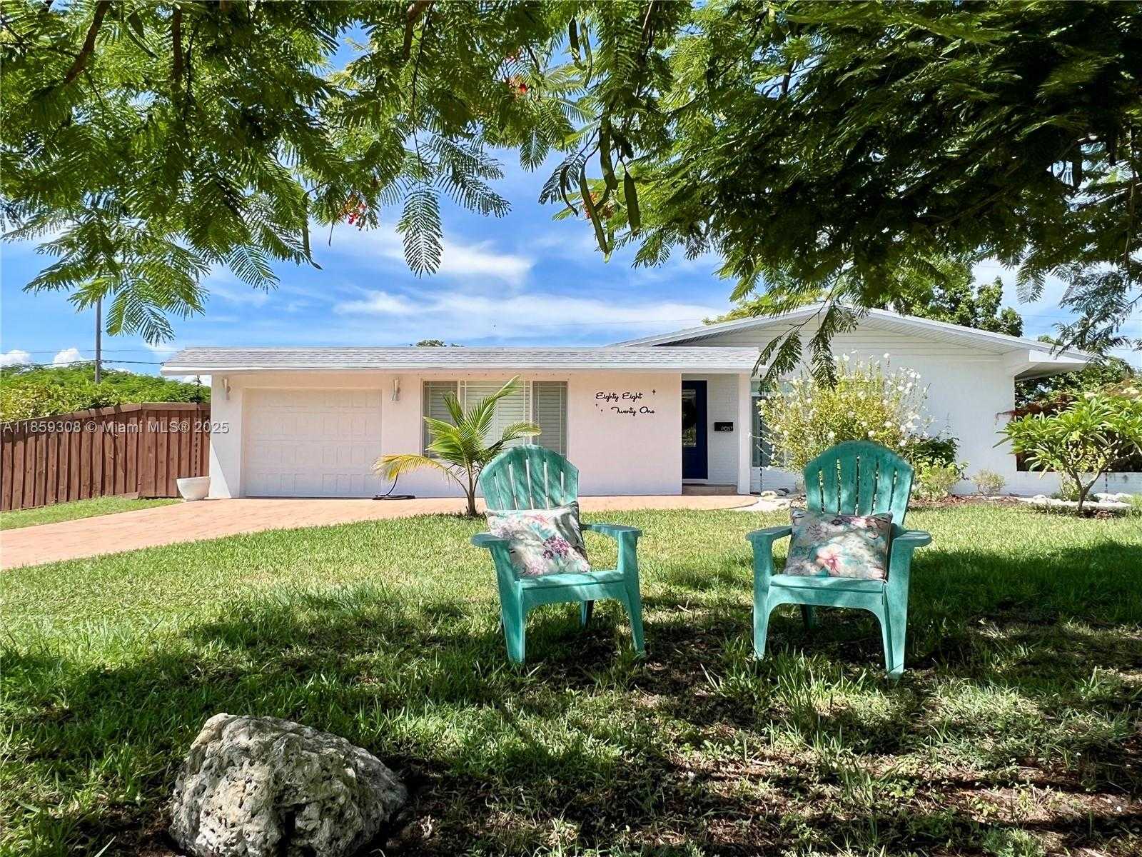 Small Image of 8821 SOUTH WEST 192ND ST, Cutler Bay Number 3