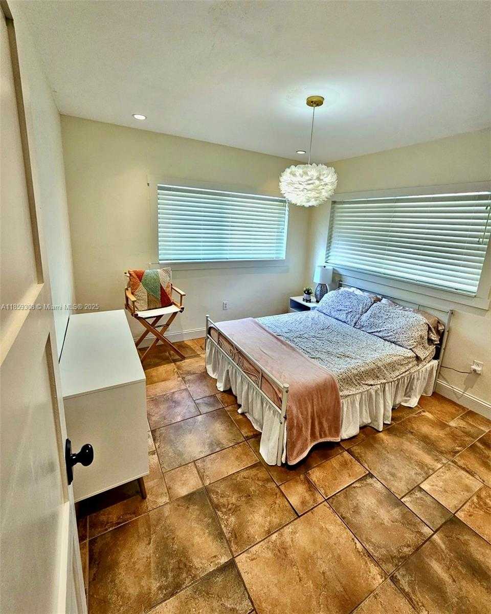 Small Image of 8821 SOUTH WEST 192ND ST, Cutler Bay Number 30