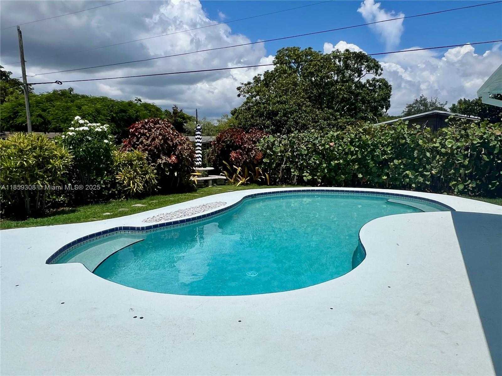 Small Image of 8821 SOUTH WEST 192ND ST, Cutler Bay Number 34