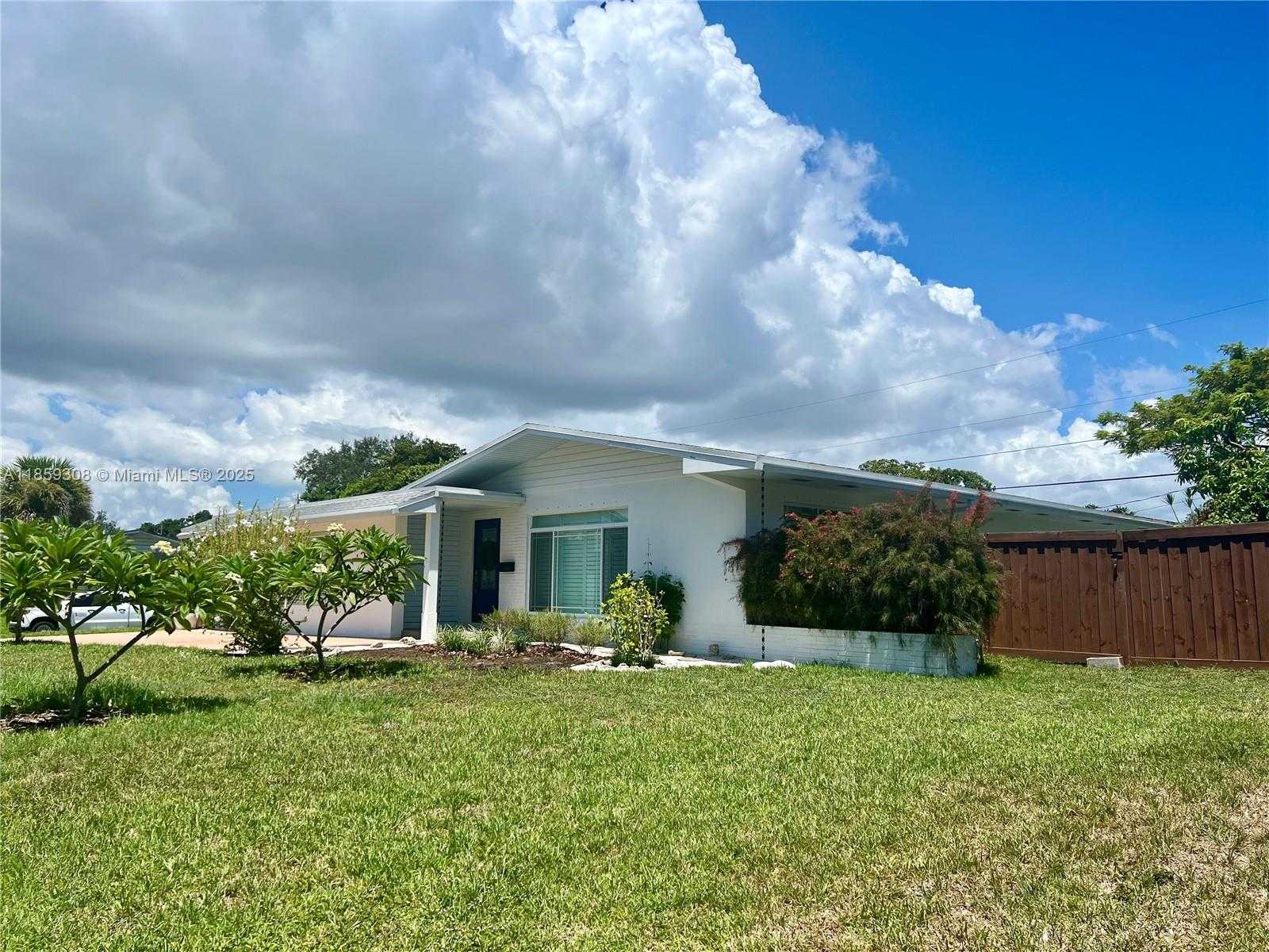 Small Image of 8821 SOUTH WEST 192ND ST, Cutler Bay Number 6