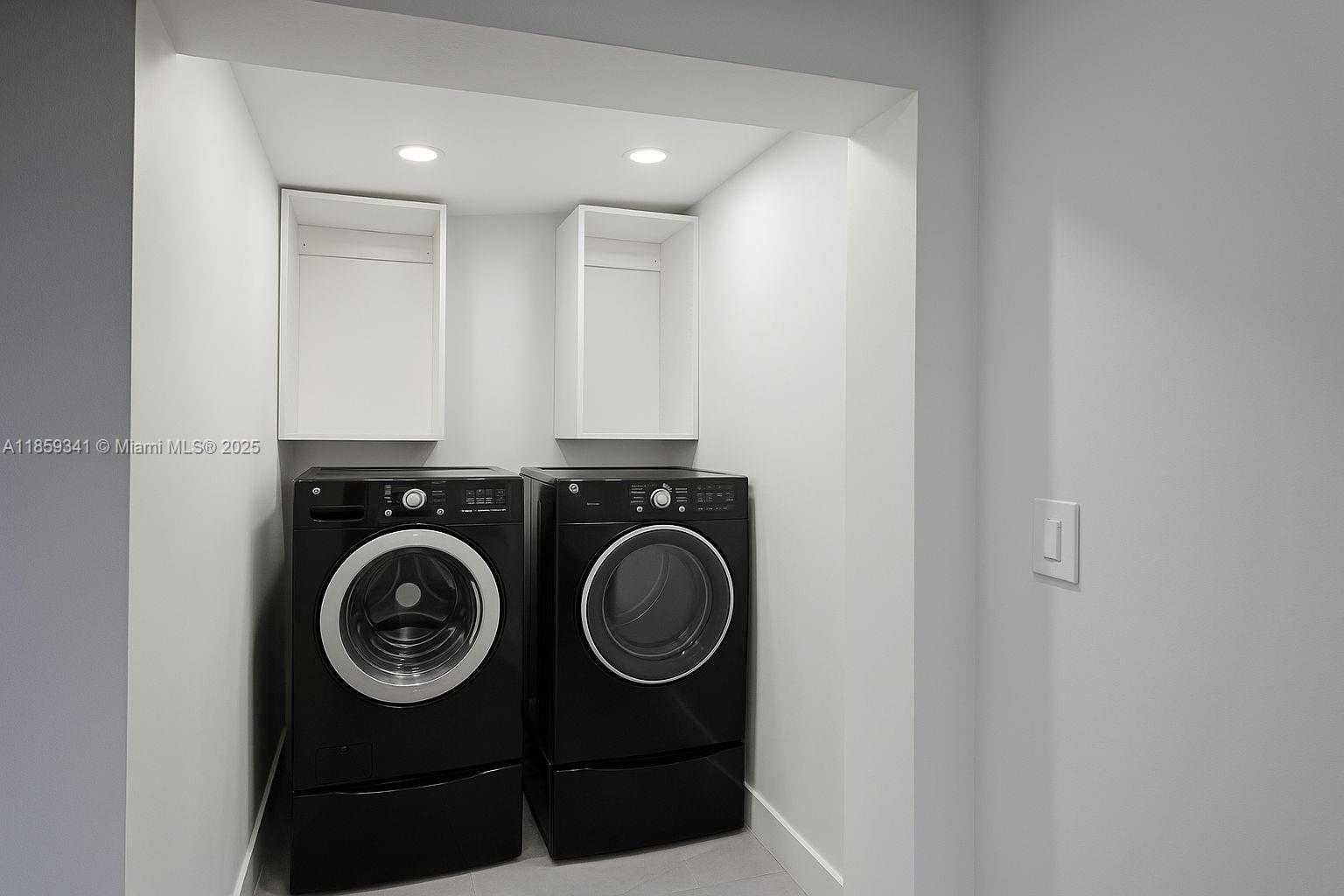Small Image of 320 WEST 13TH ST, Hialeah Number 4