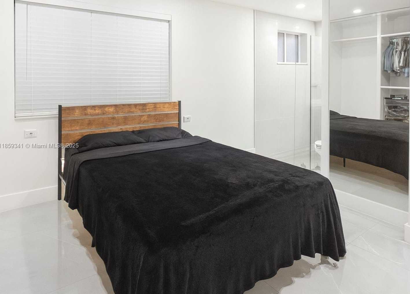 Small Image of 320 WEST 13TH ST, Hialeah Number 9