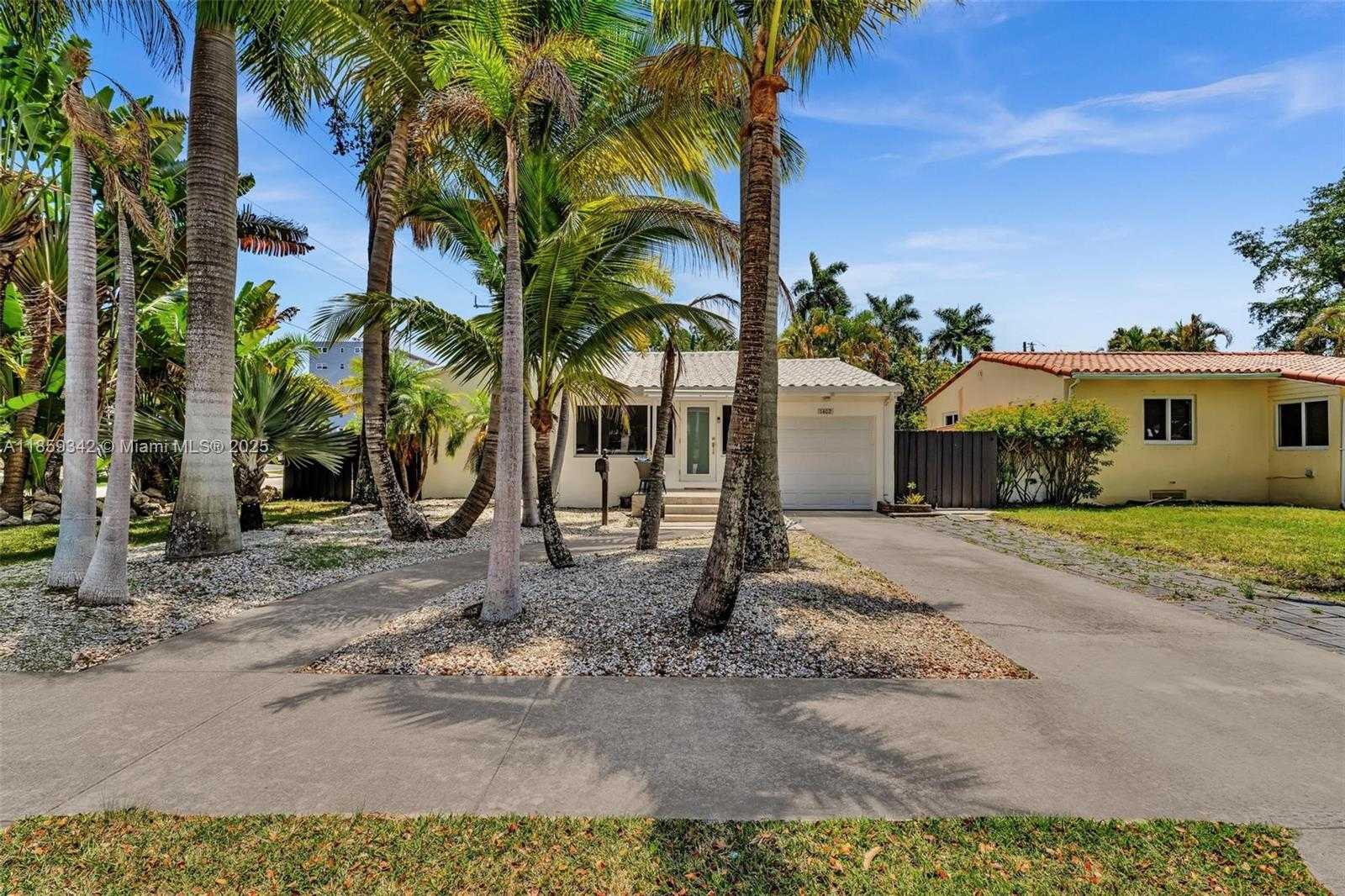Small Image of 1402 FLETCHER ST, Hollywood Number 30