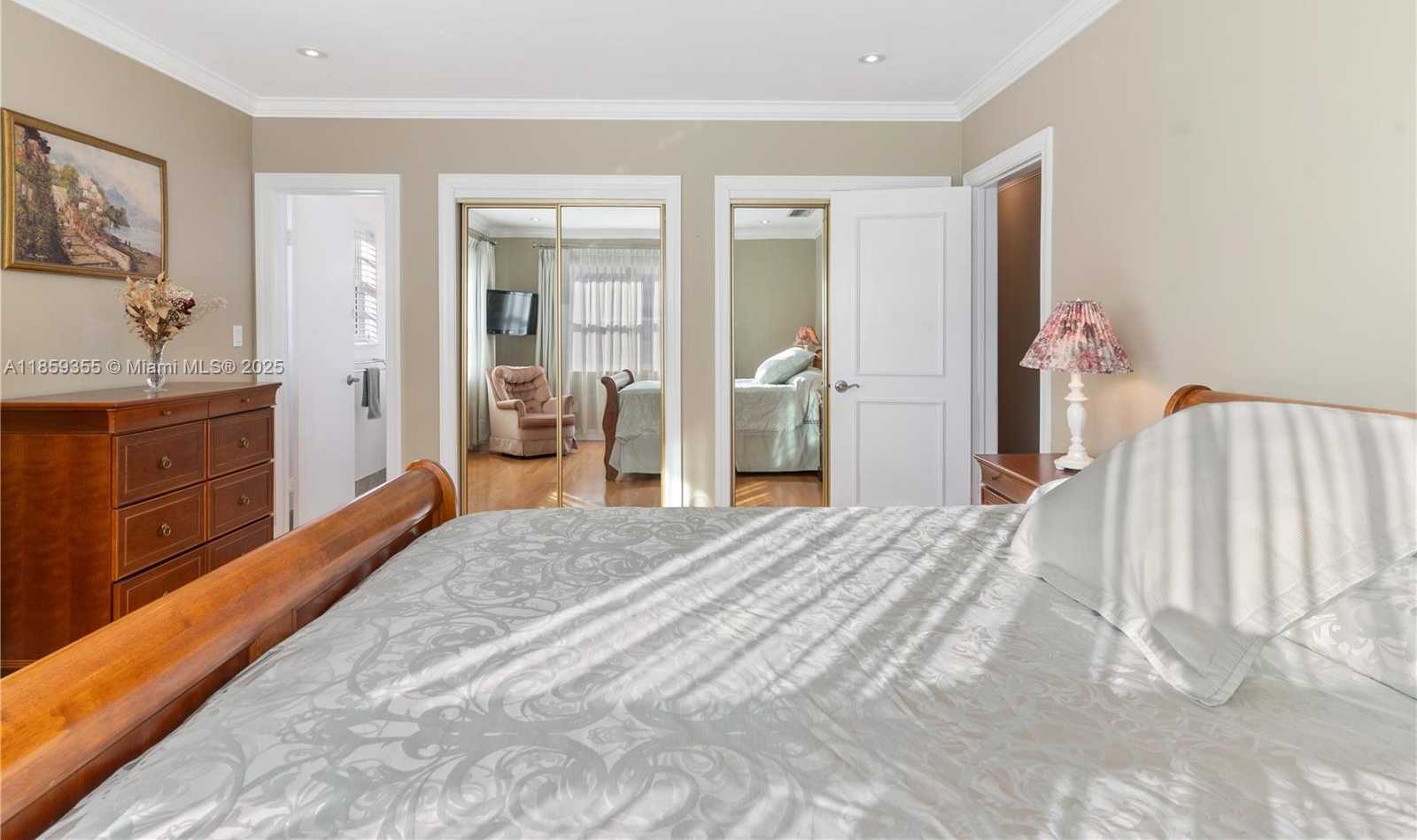 Small Image of 300 187TH ST, Sunny Isles Beach Number 17
