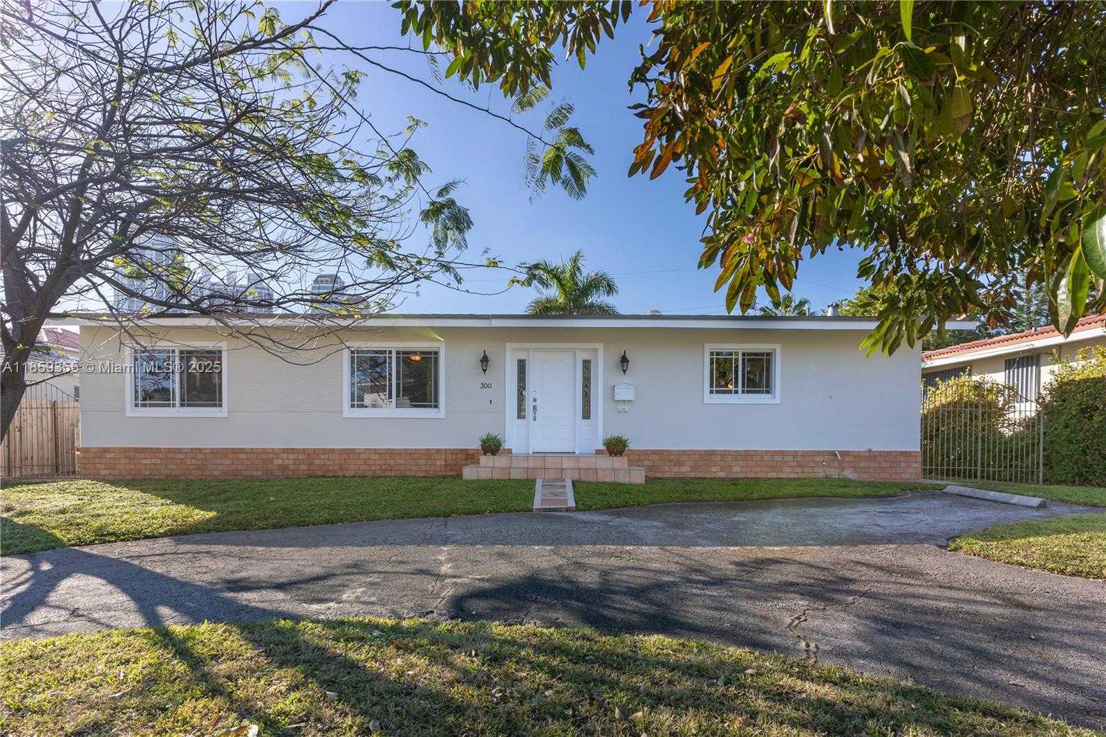 Small Image of 300 187TH ST, Sunny Isles Beach Number 35
