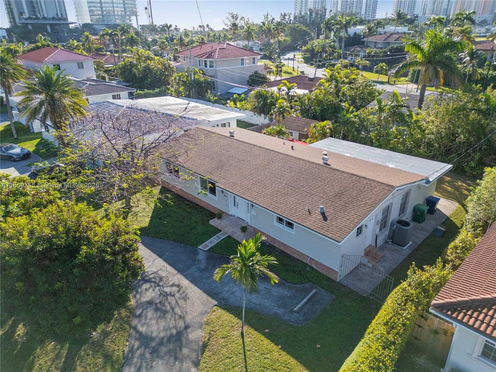 Small Image of 300 187TH ST, Sunny Isles Beach Number 36