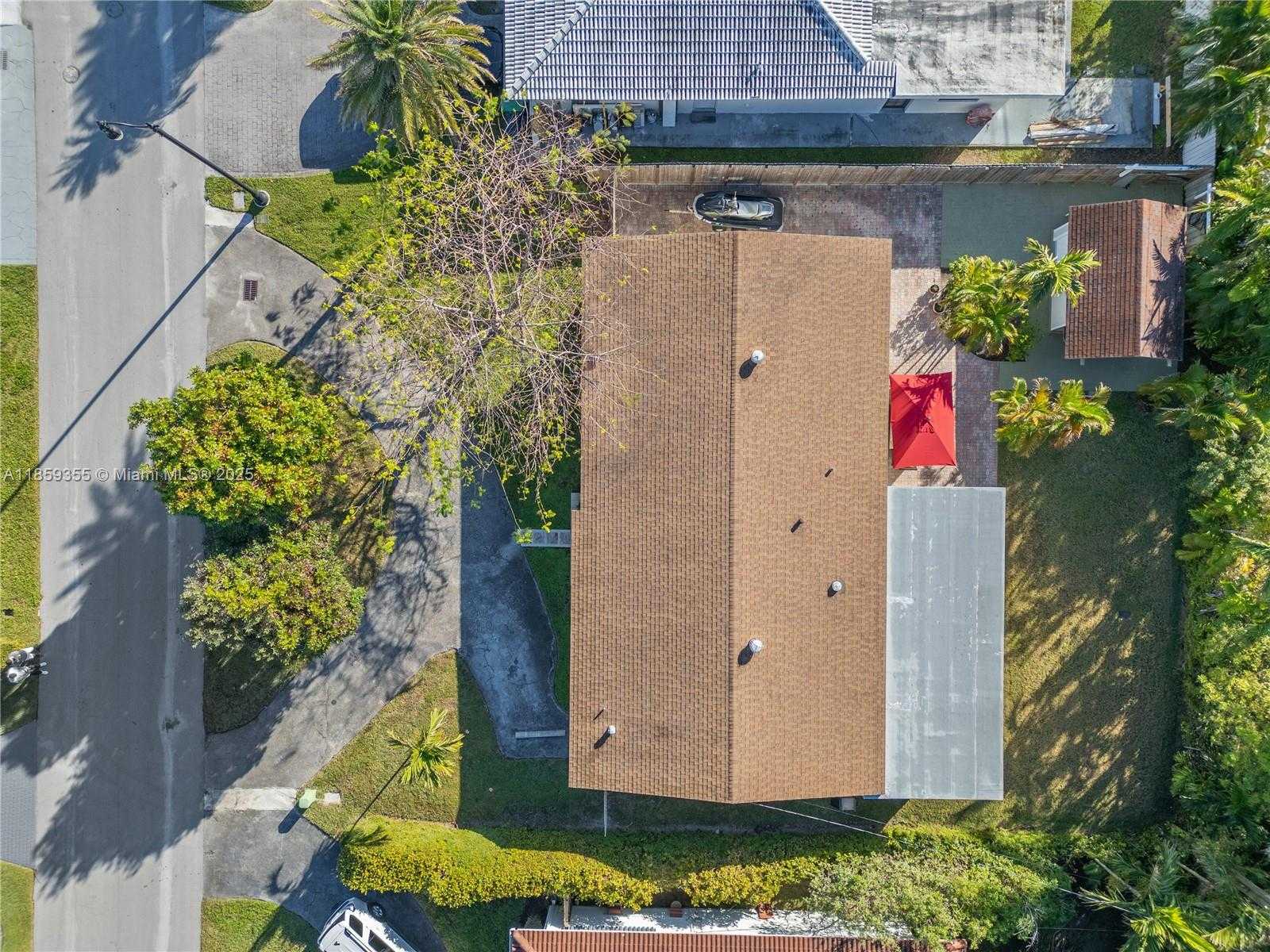 Small Image of 300 187TH ST, Sunny Isles Beach Number 37