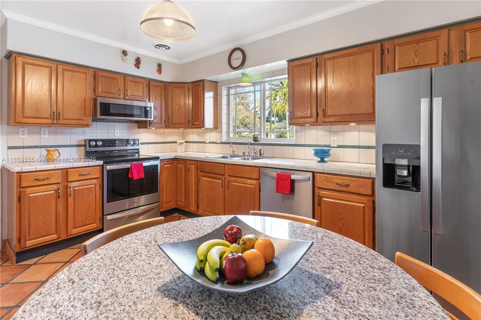 Small Image of 300 187TH ST, Sunny Isles Beach Number 7