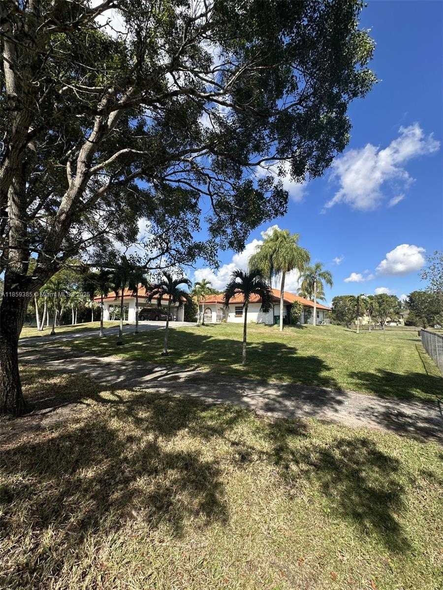 Small Image of 18901 SOUTH WEST 53RD ST, Southwest Ranches Number 2