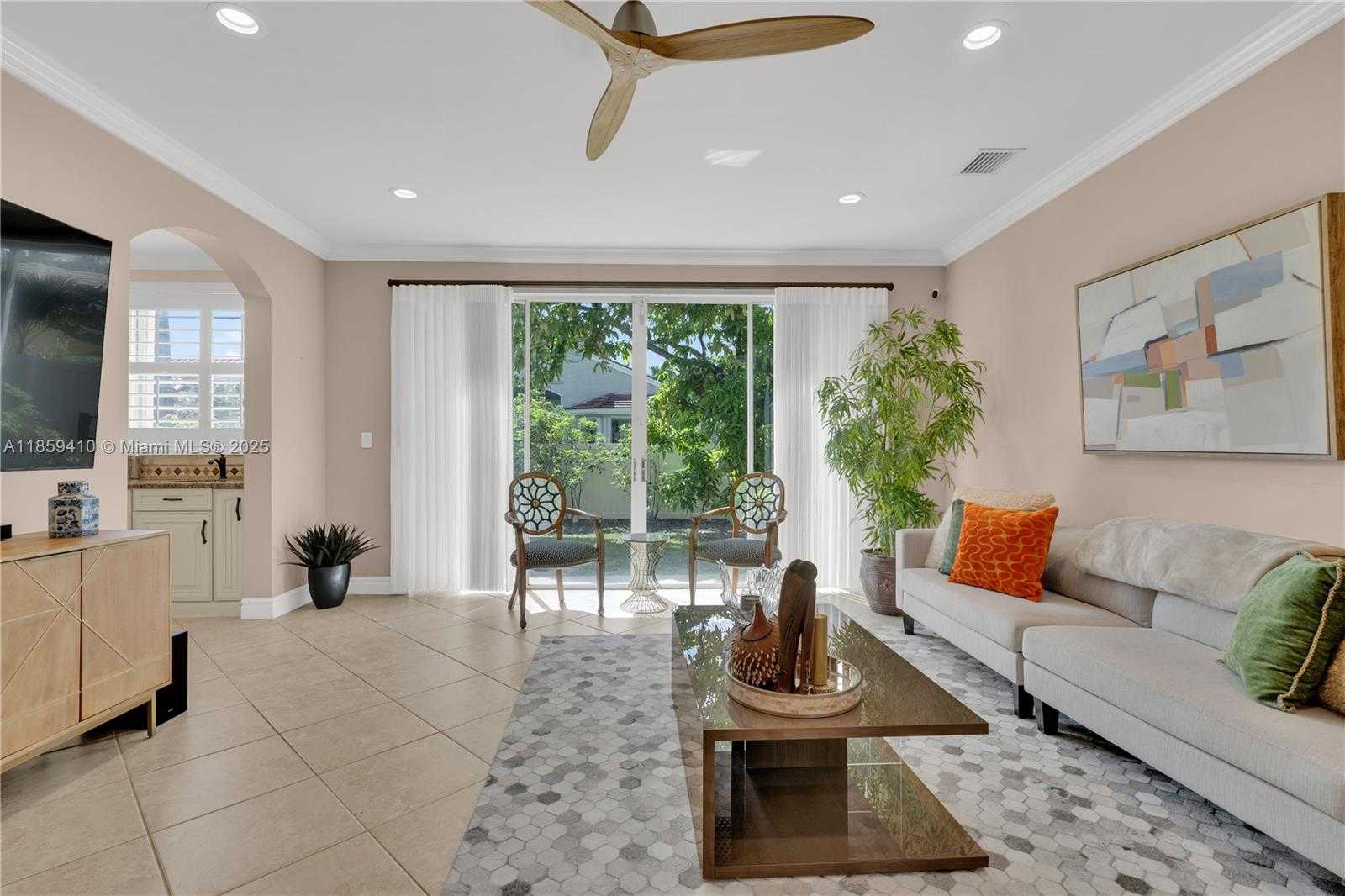 Small Image of 322 SOUTH WEST 184TH WAY, Pembroke Pines Number 19