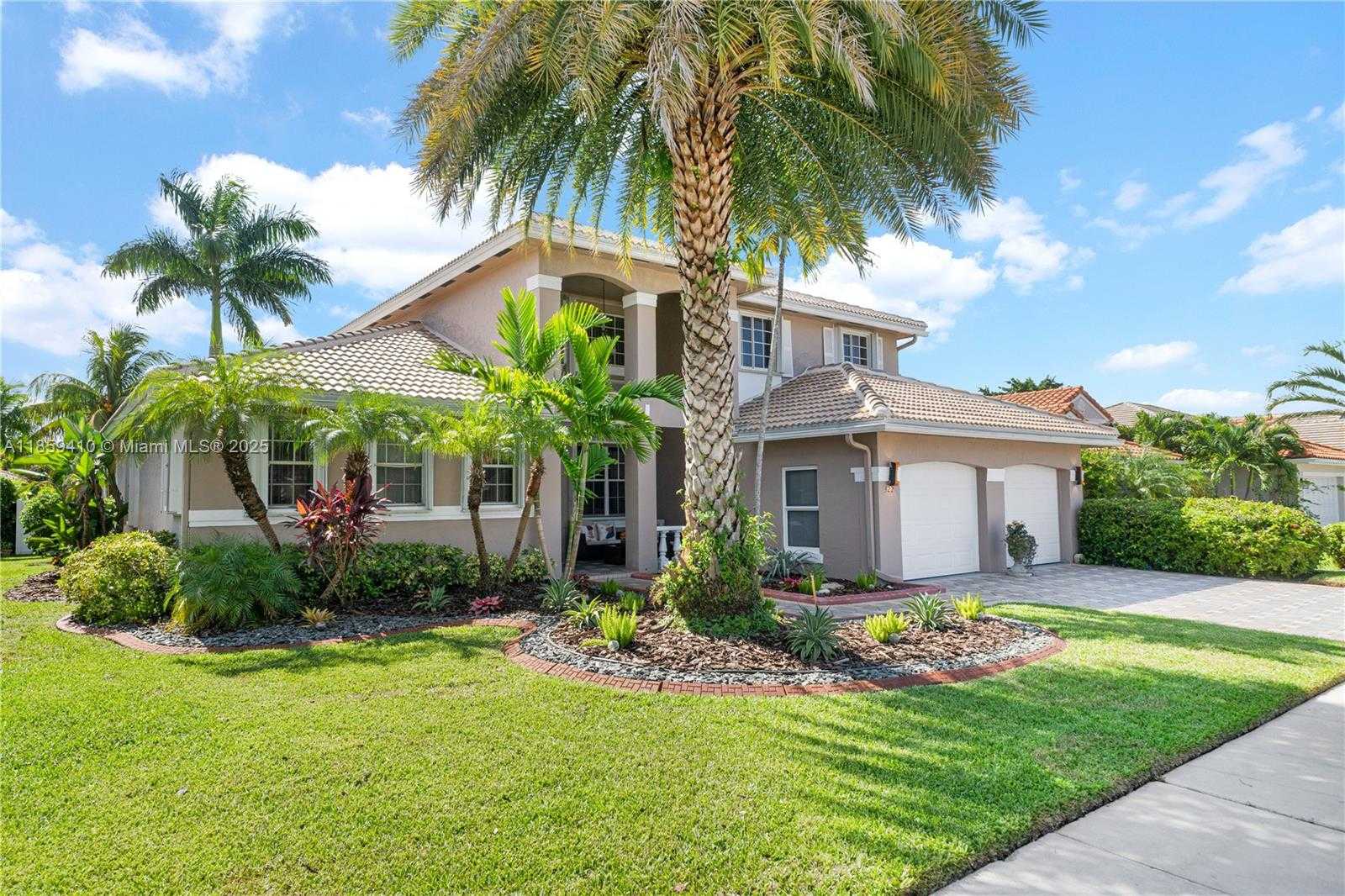 Small Image of 322 SOUTH WEST 184TH WAY, Pembroke Pines Number 4
