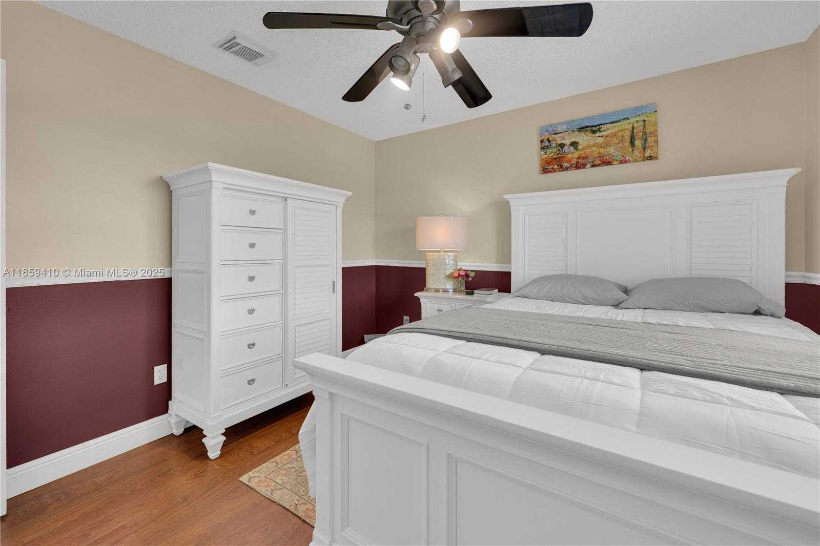 Small Image of 322 SOUTH WEST 184TH WAY, Pembroke Pines Number 40