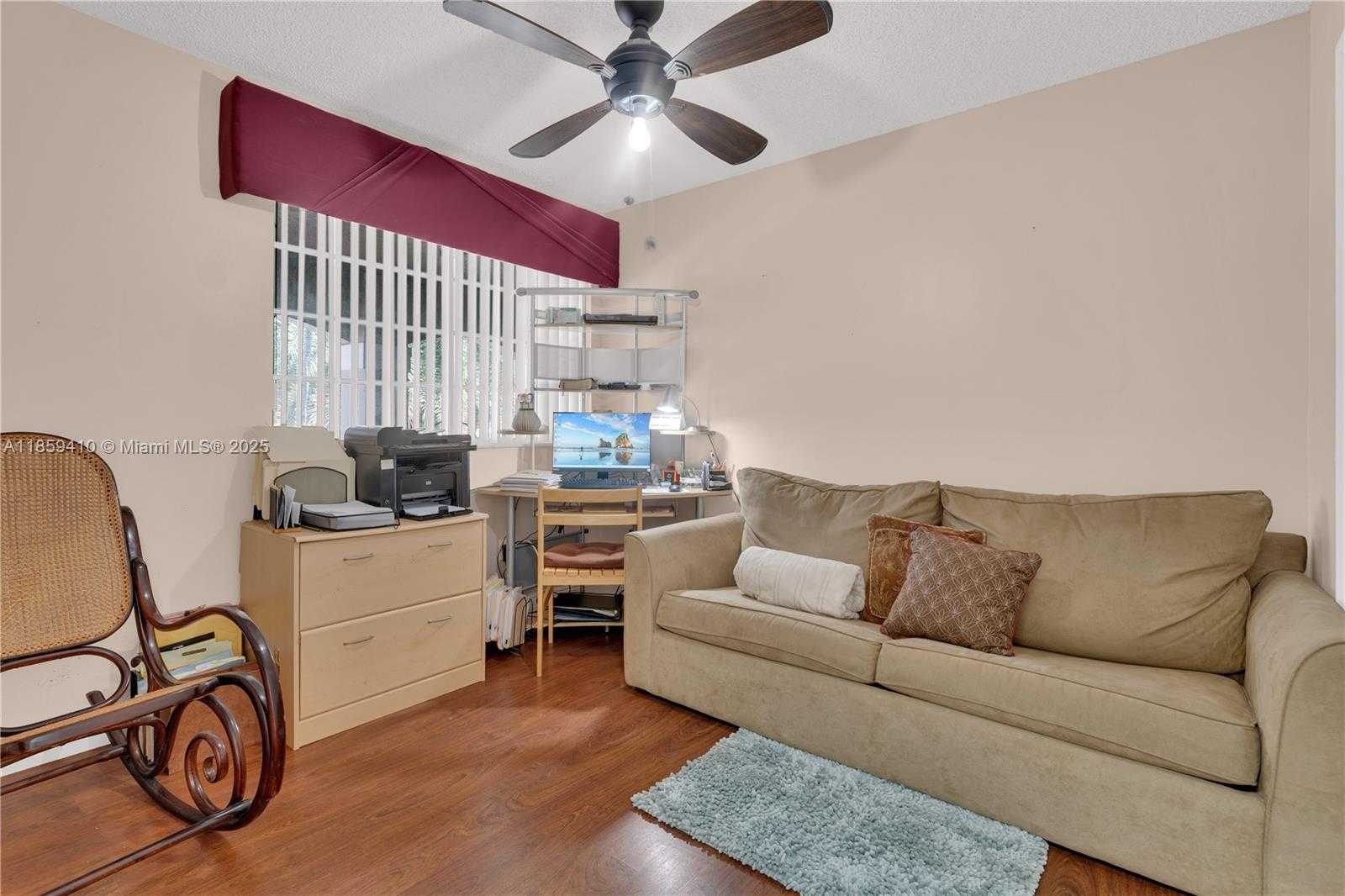 Small Image of 322 SOUTH WEST 184TH WAY, Pembroke Pines Number 43