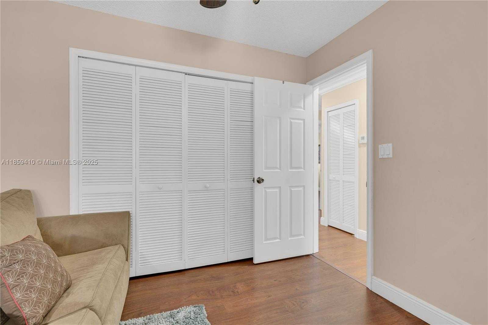 Small Image of 322 SOUTH WEST 184TH WAY, Pembroke Pines Number 44