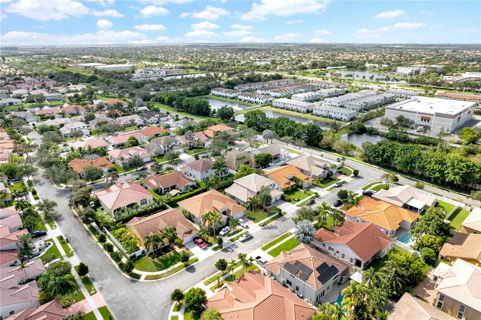 Small Image of 322 SOUTH WEST 184TH WAY, Pembroke Pines Number 56