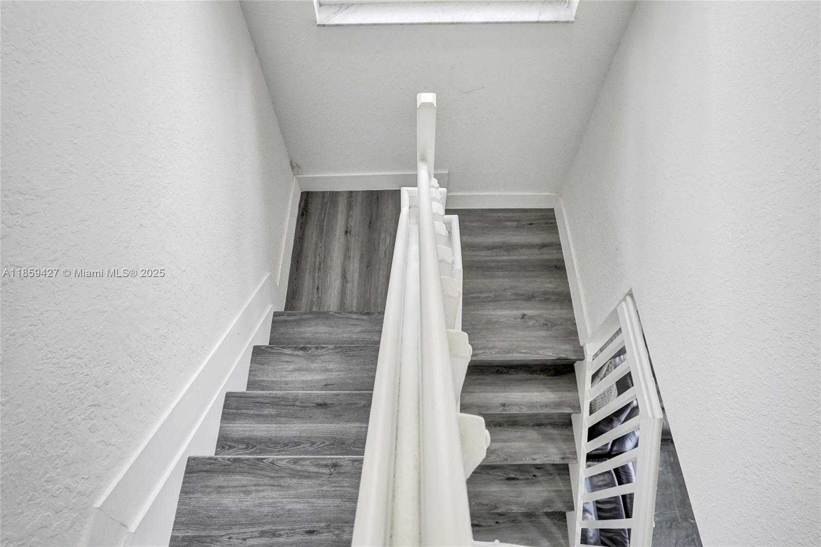 Small Image of 9860 NORTH WEST 20TH CT, Pembroke Pines Number 17