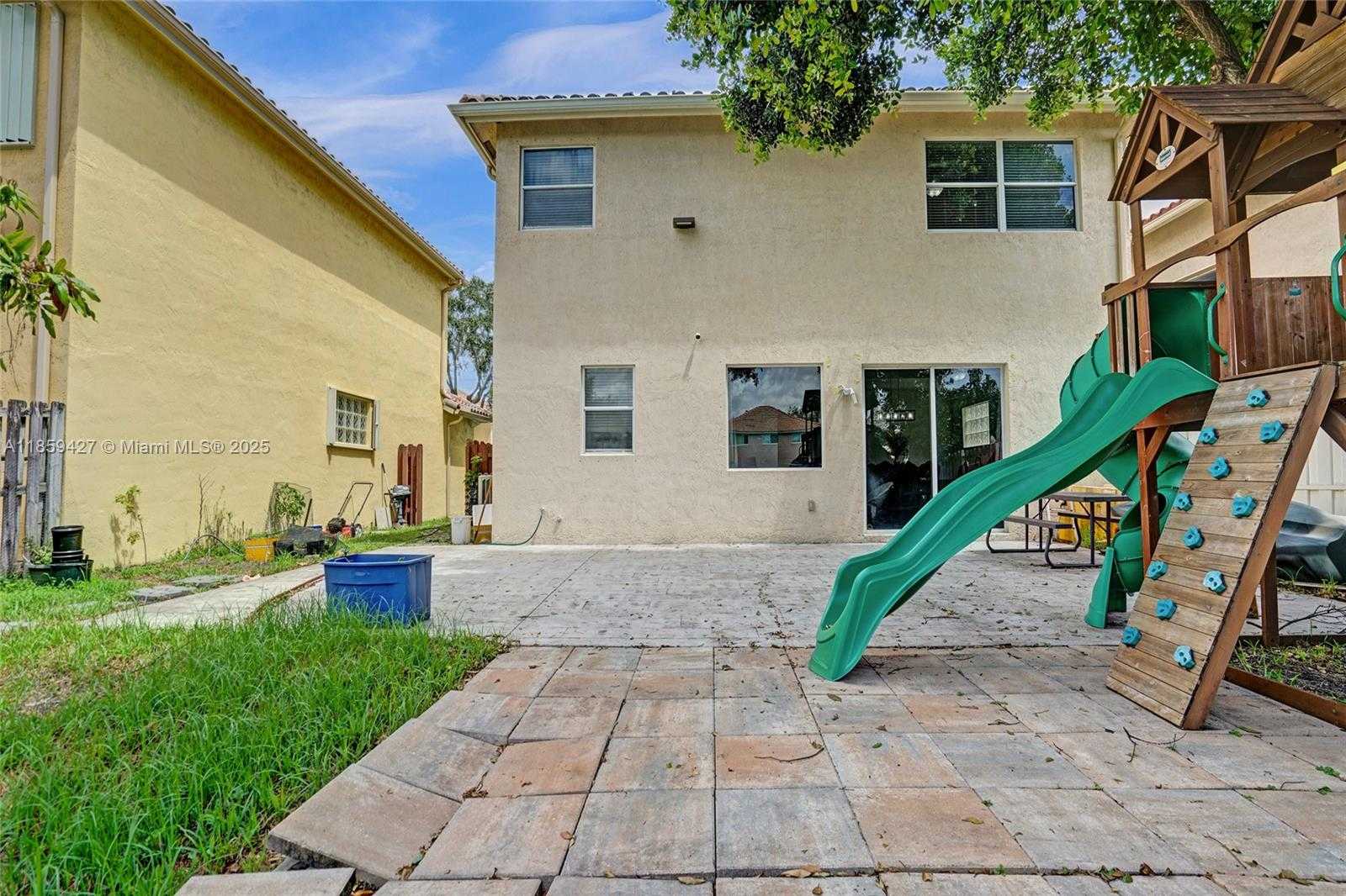 Small Image of 9860 NORTH WEST 20TH CT, Pembroke Pines Number 30