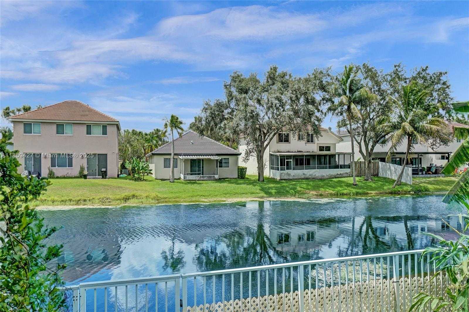 Small Image of 9860 NORTH WEST 20TH CT, Pembroke Pines Number 32