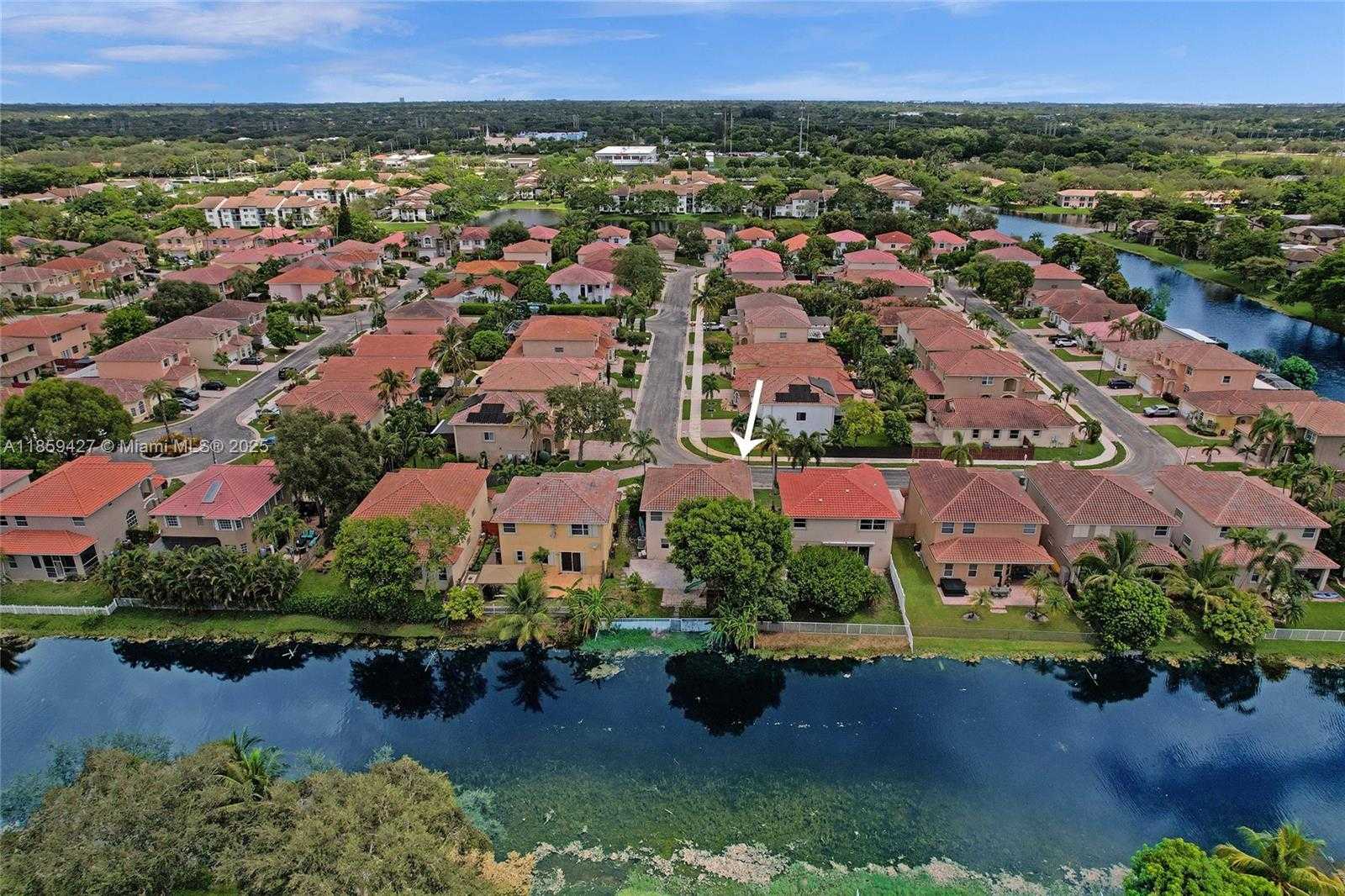 Small Image of 9860 NORTH WEST 20TH CT, Pembroke Pines Number 36