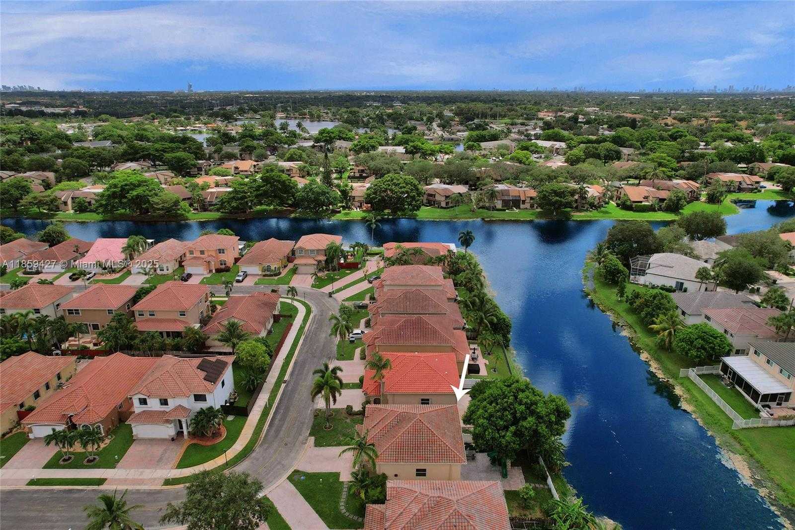Small Image of 9860 NORTH WEST 20TH CT, Pembroke Pines Number 6