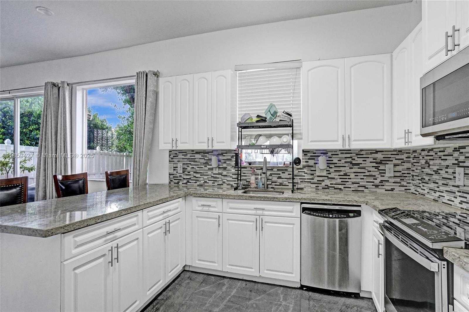 Small Image of 9860 NORTH WEST 20TH CT, Pembroke Pines Number 7