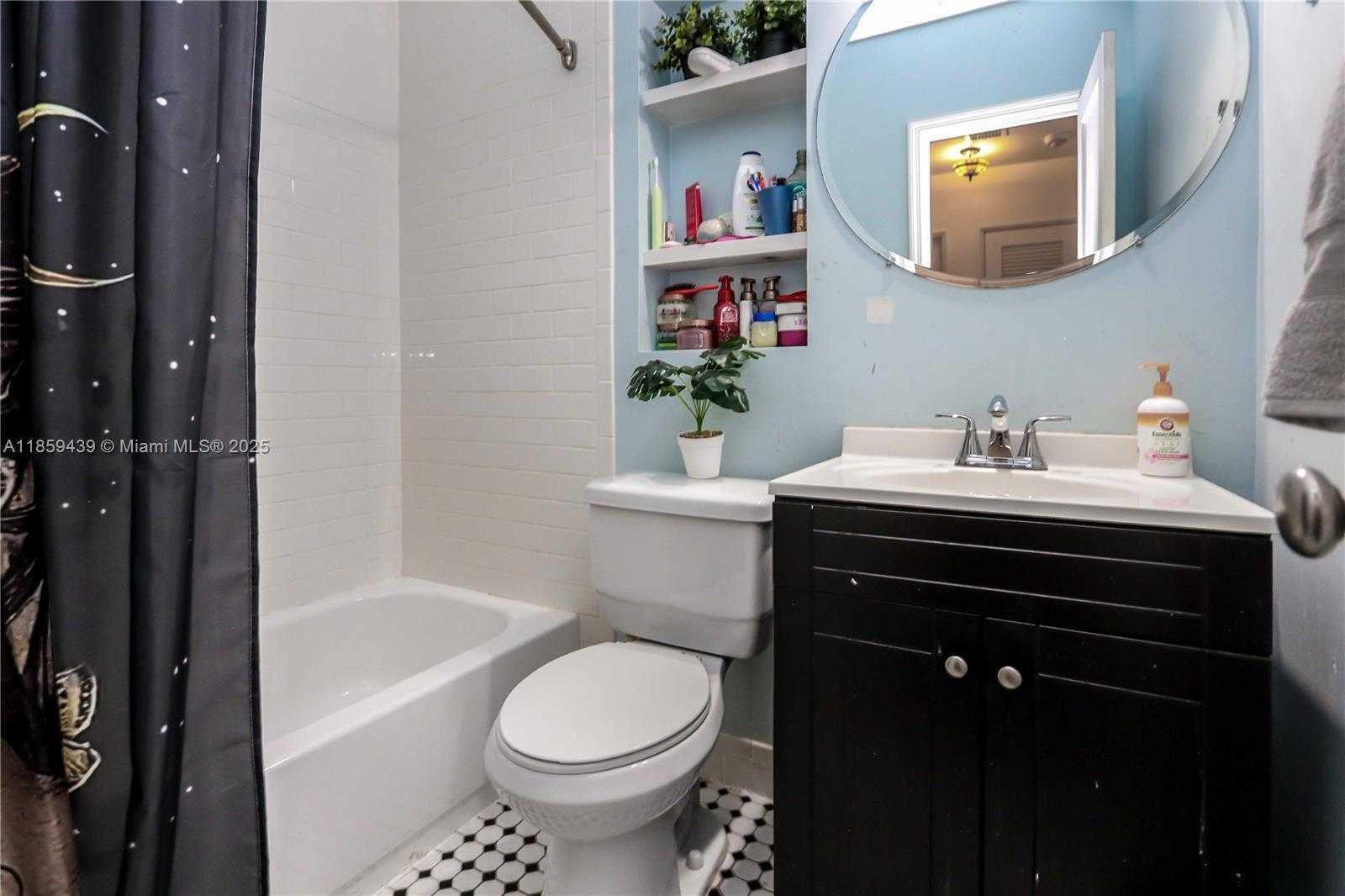 Small Image of 1612 FUNSTON ST, Hollywood Number 12