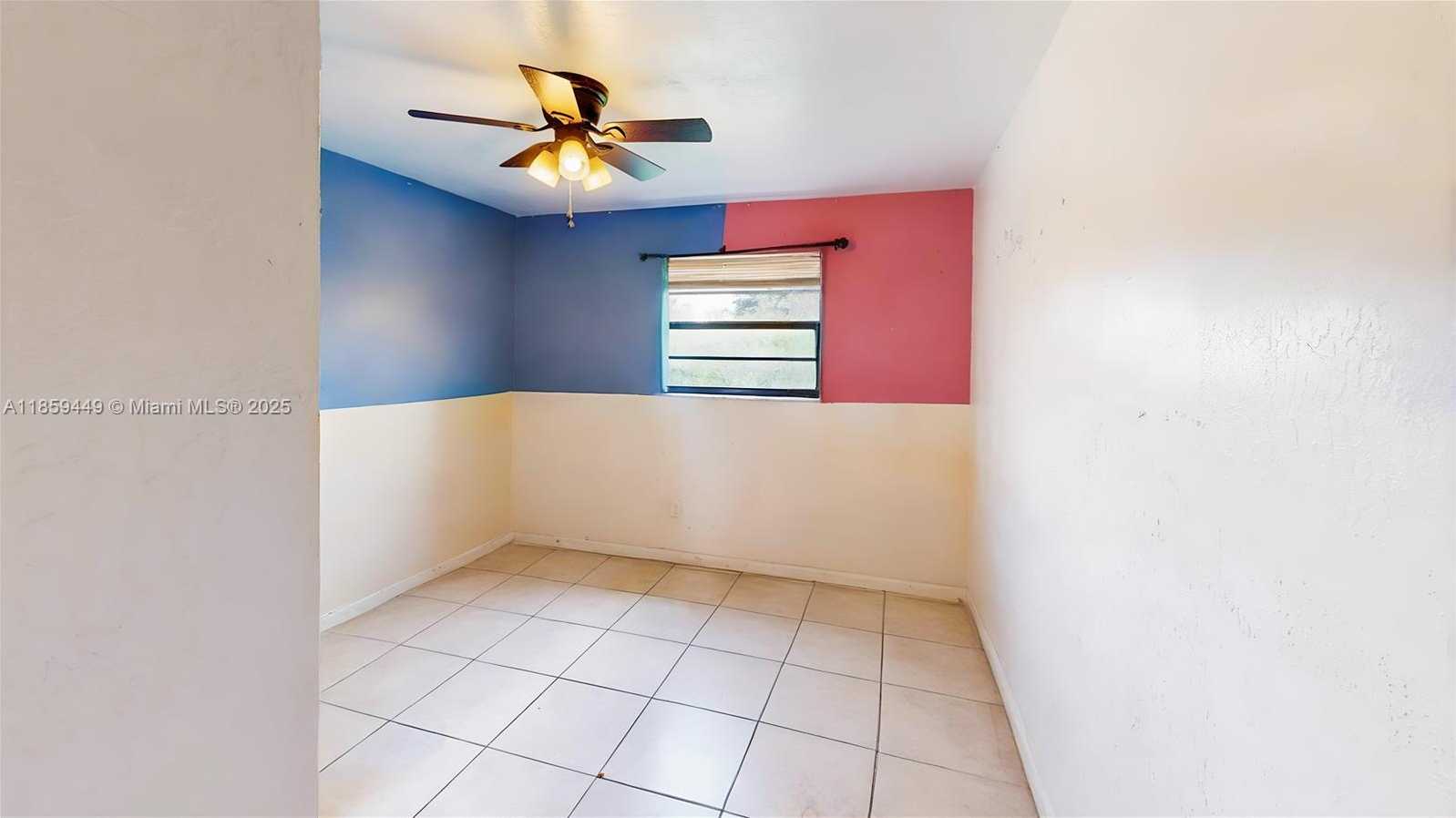 Small Image of 235 SOUTH WEST 16TH TER, Homestead Number 18