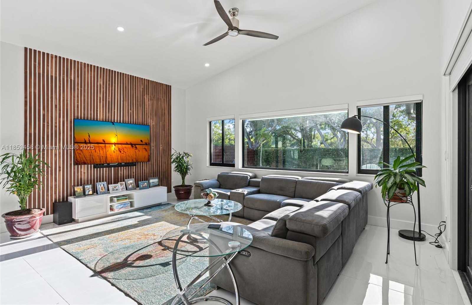 Small Image of 11130 SOUTH WEST 148TH PL, Miami Number 17