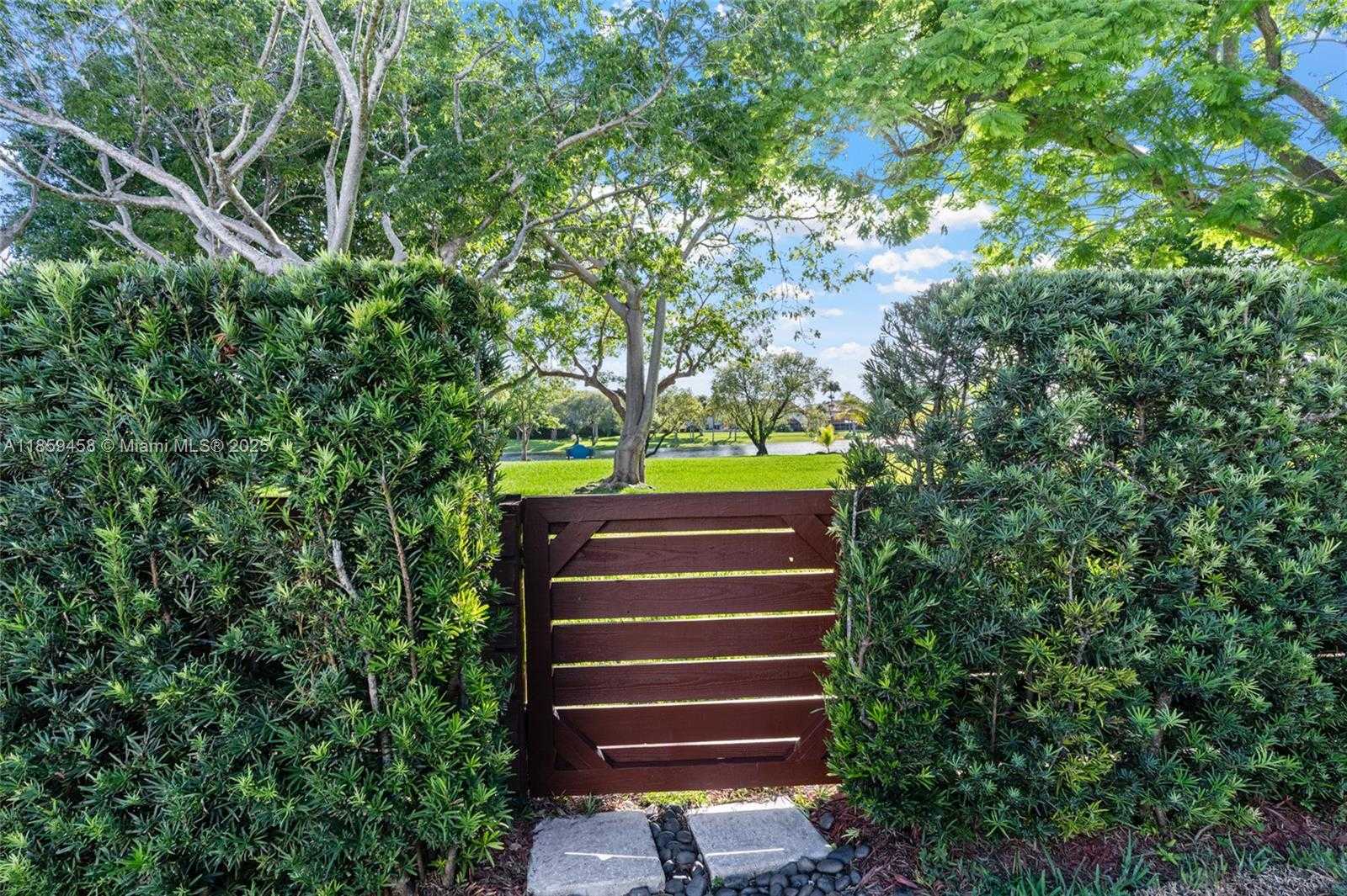 Small Image of 11130 SOUTH WEST 148TH PL, Miami Number 36