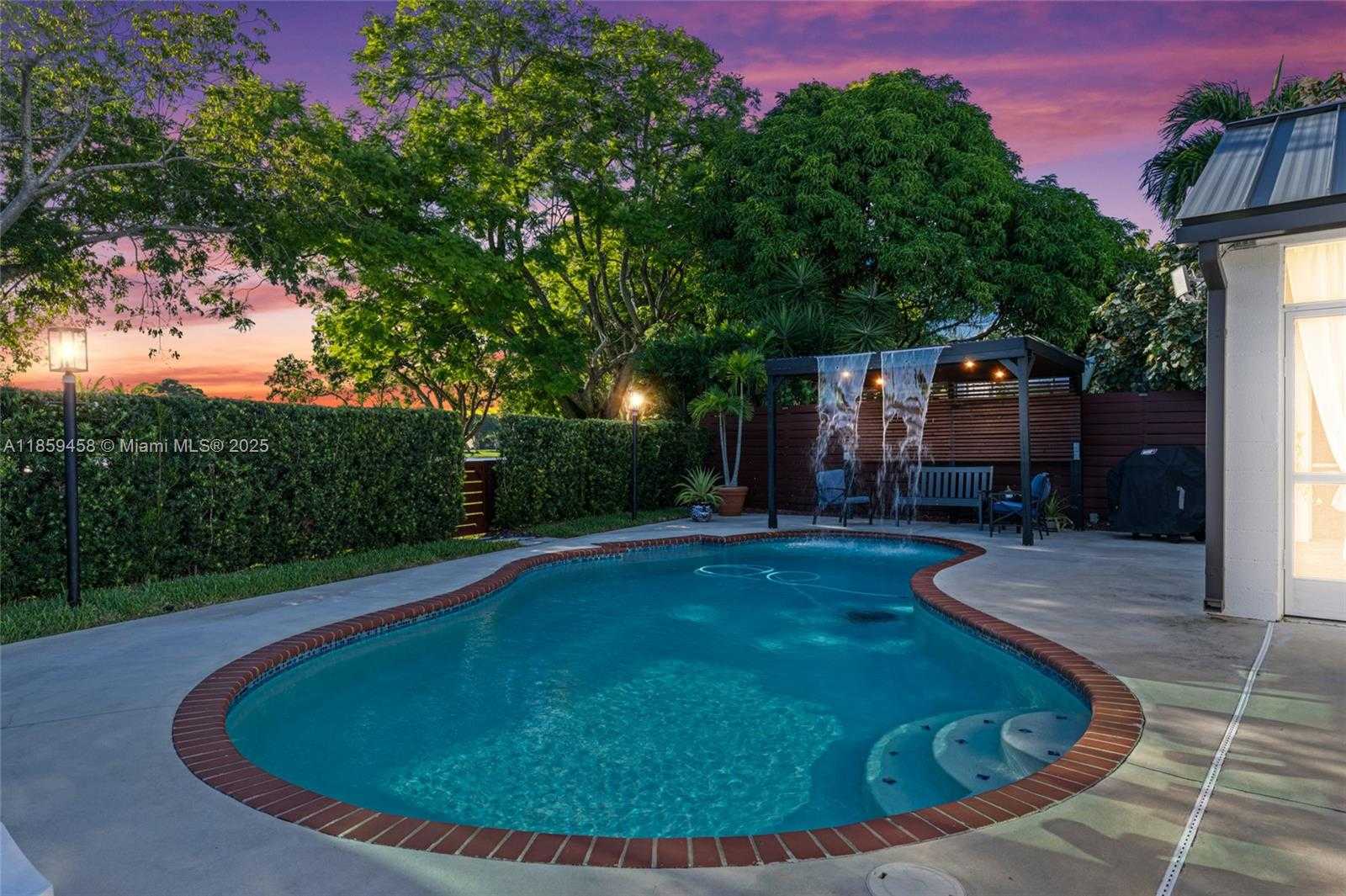 Small Image of 11130 SOUTH WEST 148TH PL, Miami Number 40