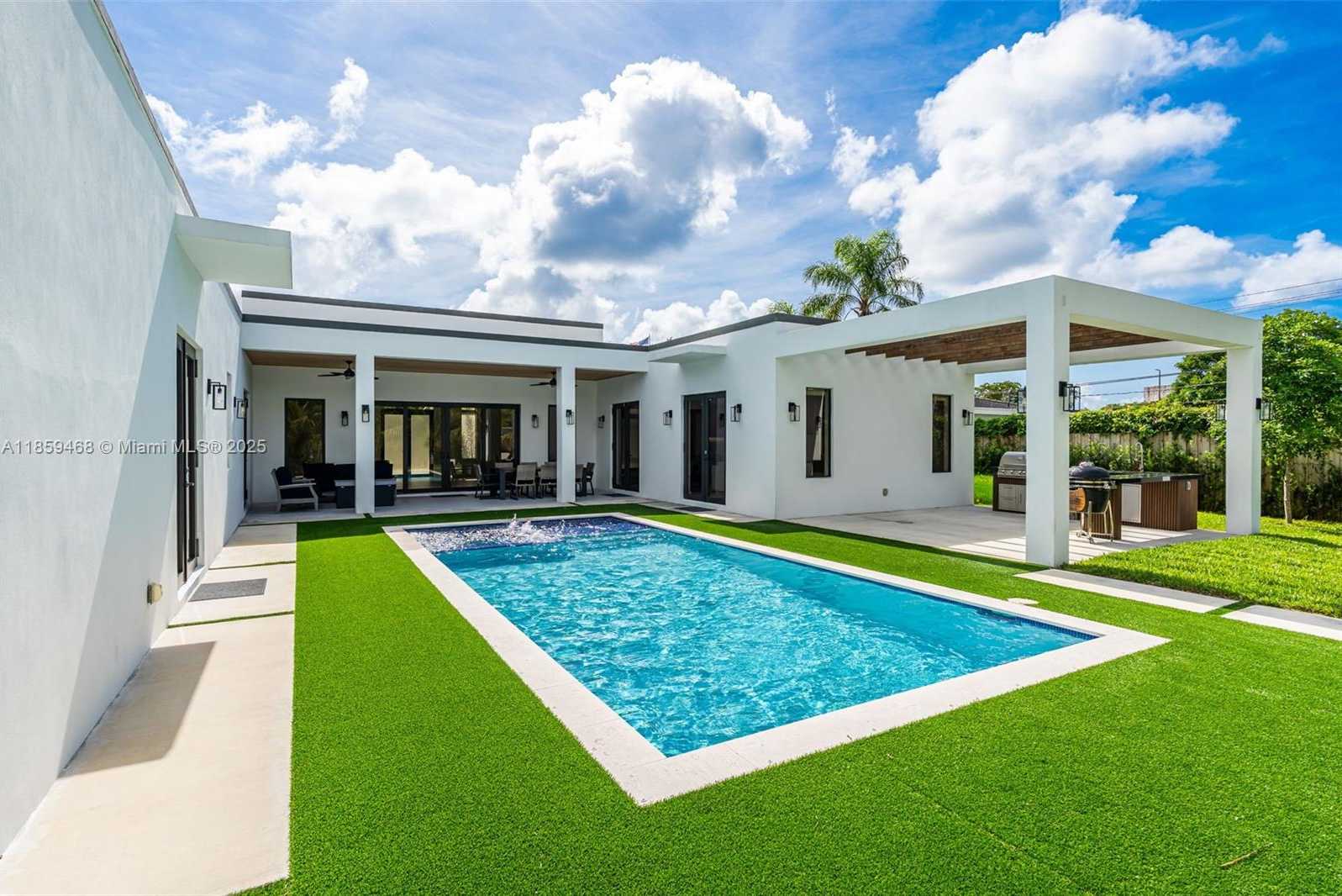 Small Image of 5928 SOUTH WEST 69TH AVE, Miami Number 2