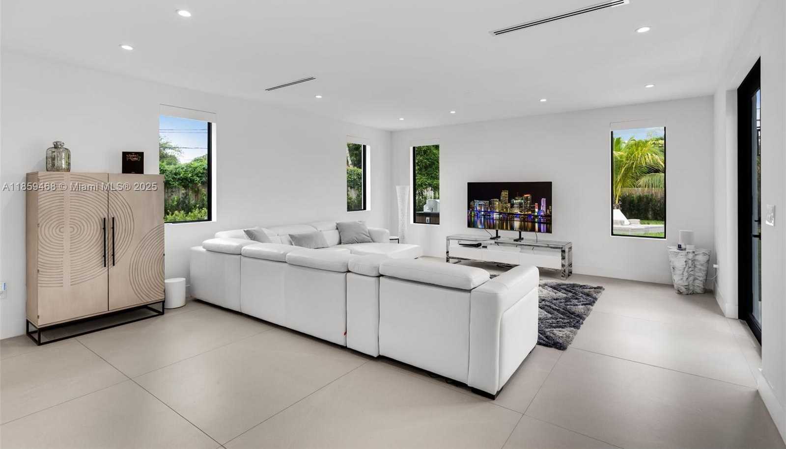 Small Image of 5928 SOUTH WEST 69TH AVE, Miami Number 20