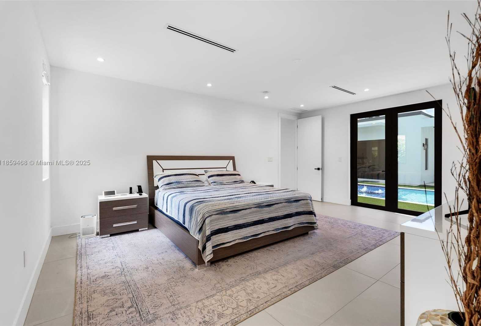 Small Image of 5928 SOUTH WEST 69TH AVE, Miami Number 24