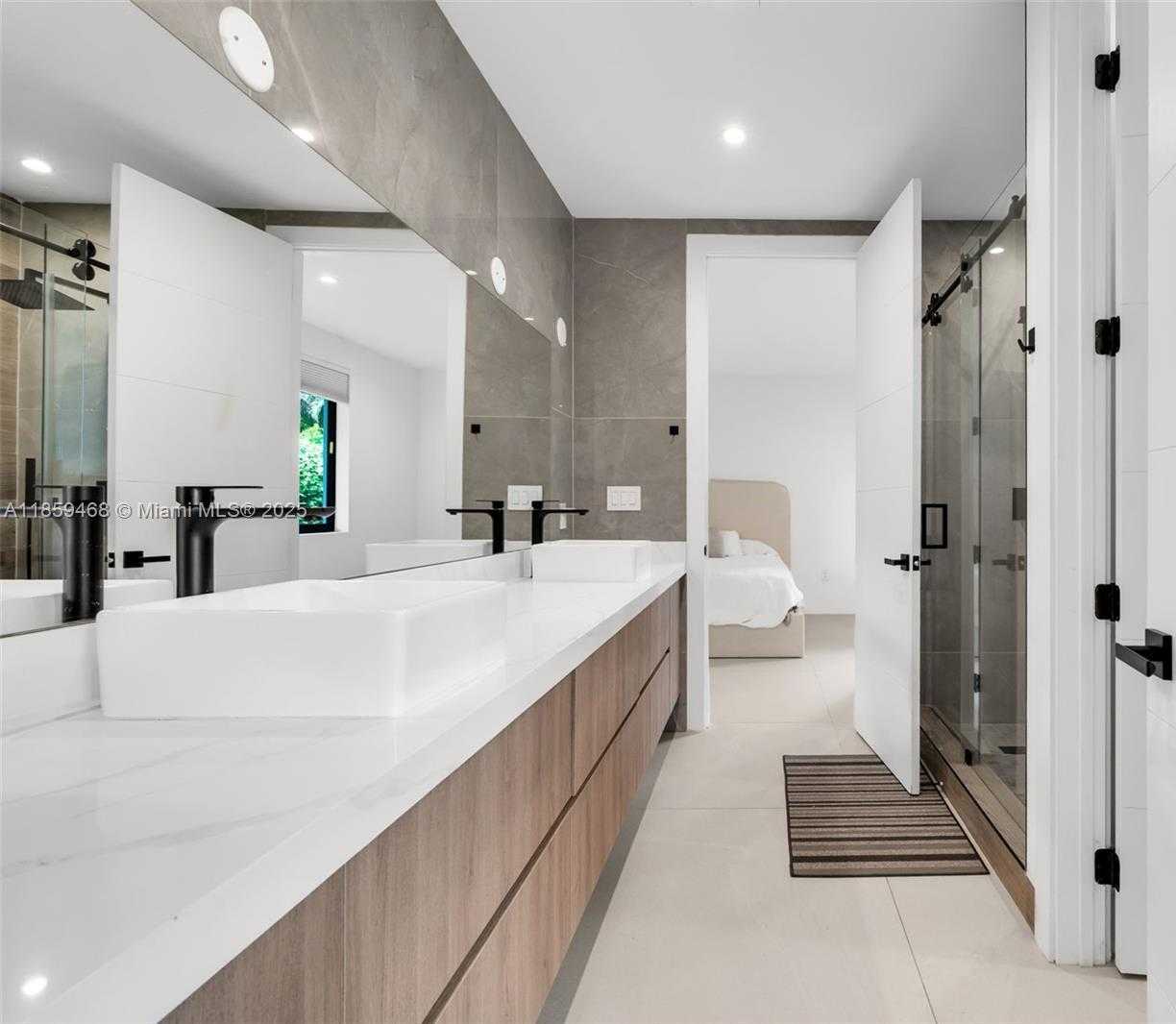 Small Image of 5928 SOUTH WEST 69TH AVE, Miami Number 32