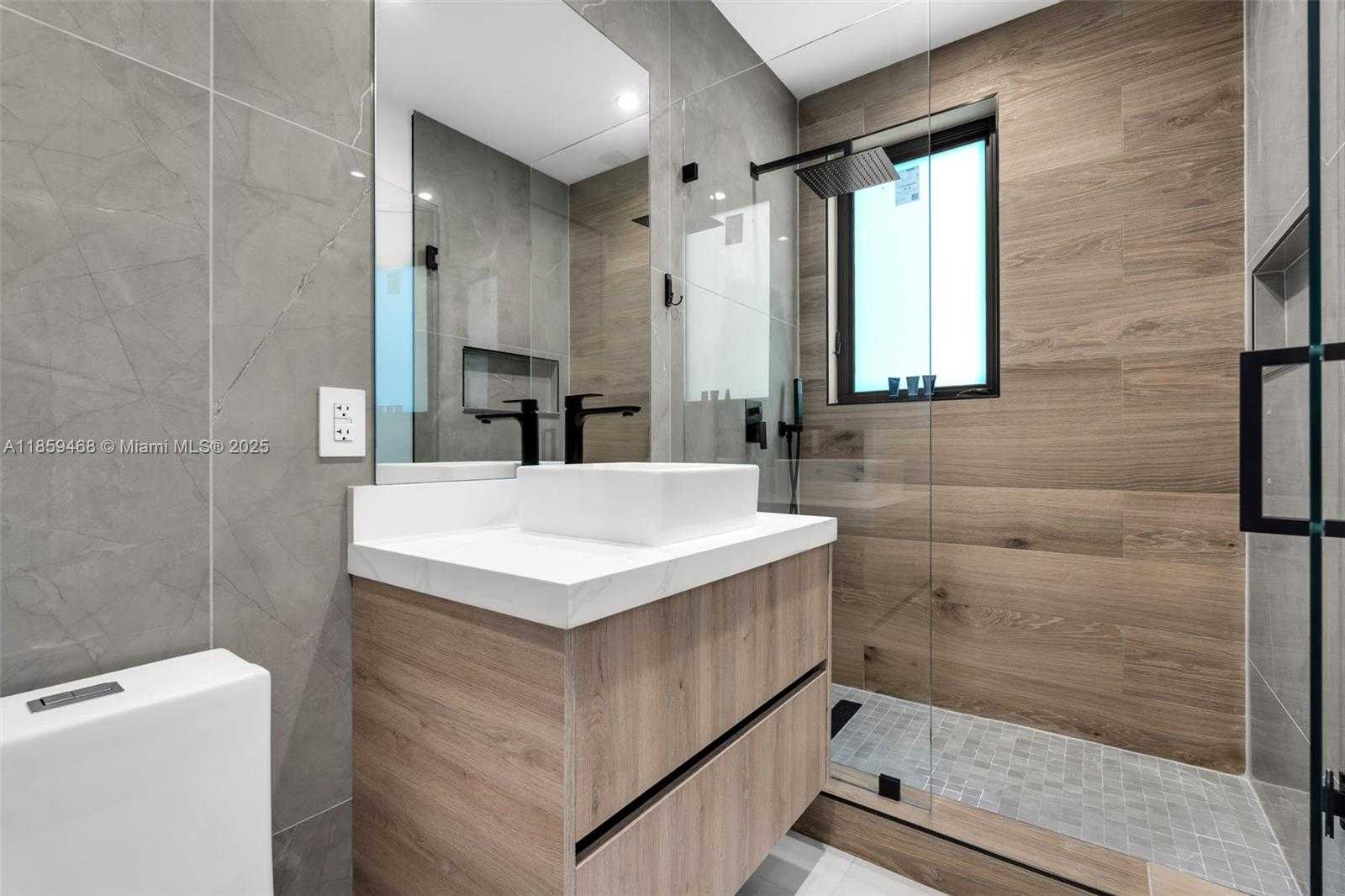 Small Image of 5928 SOUTH WEST 69TH AVE, Miami Number 36